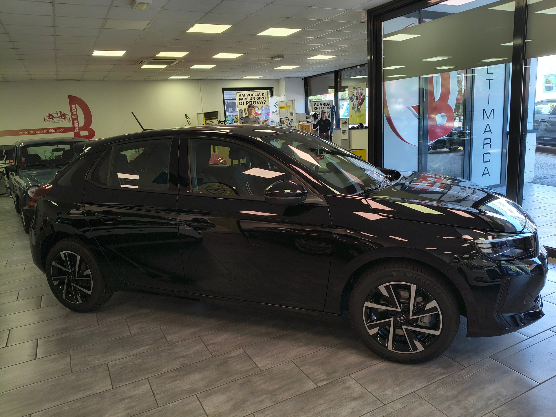 OPEL Corsa 1.2 MHEV Viva-image-2