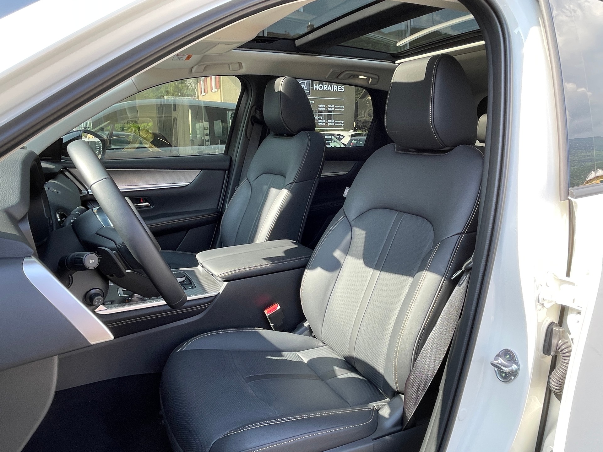 MAZDA CX-60 e-Skyactiv PHEV 327 AWD Homura-image-7