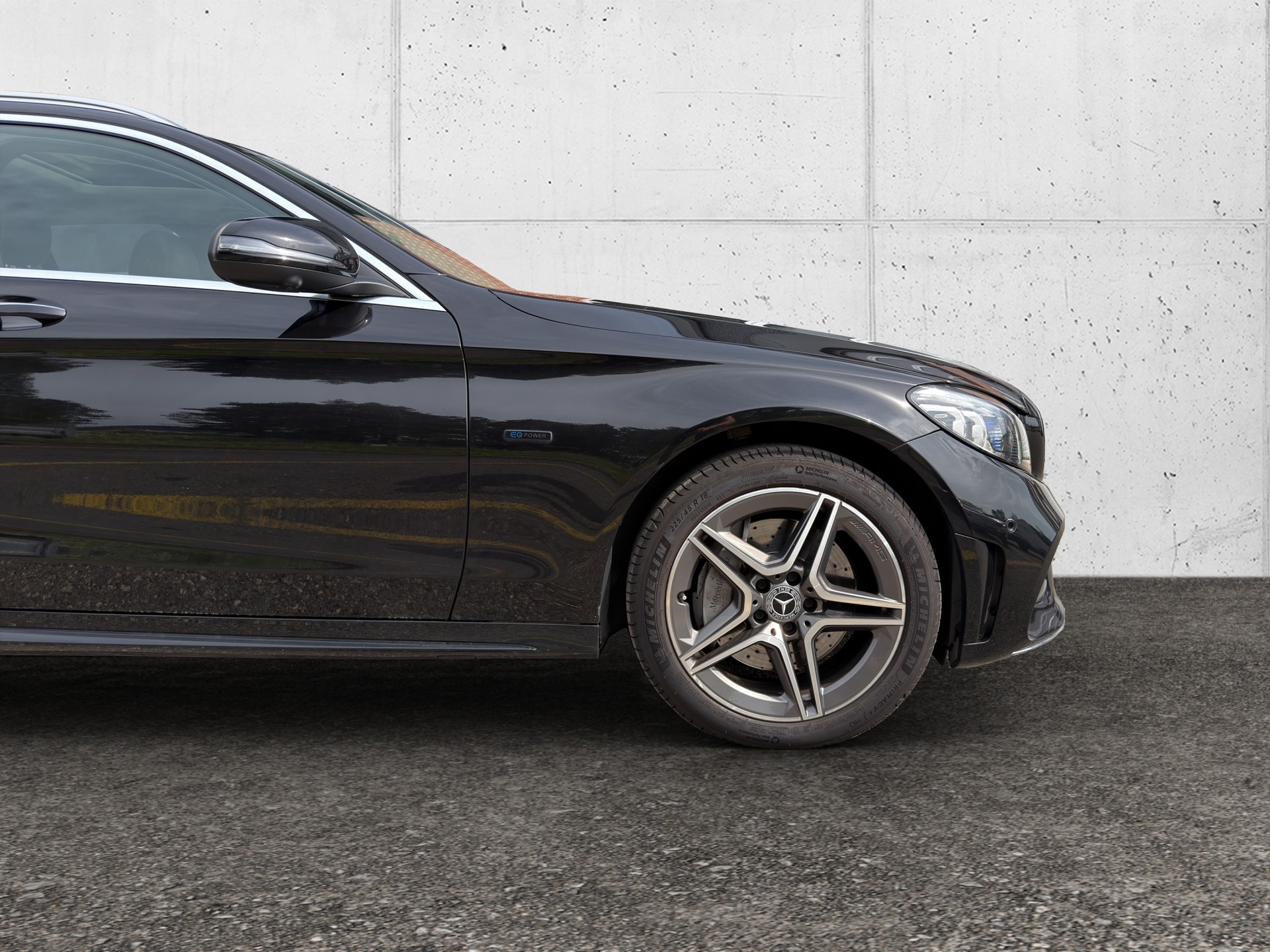MERCEDES-BENZ C 300 e T-Modell AMG Line 9G-Tronic-image-9