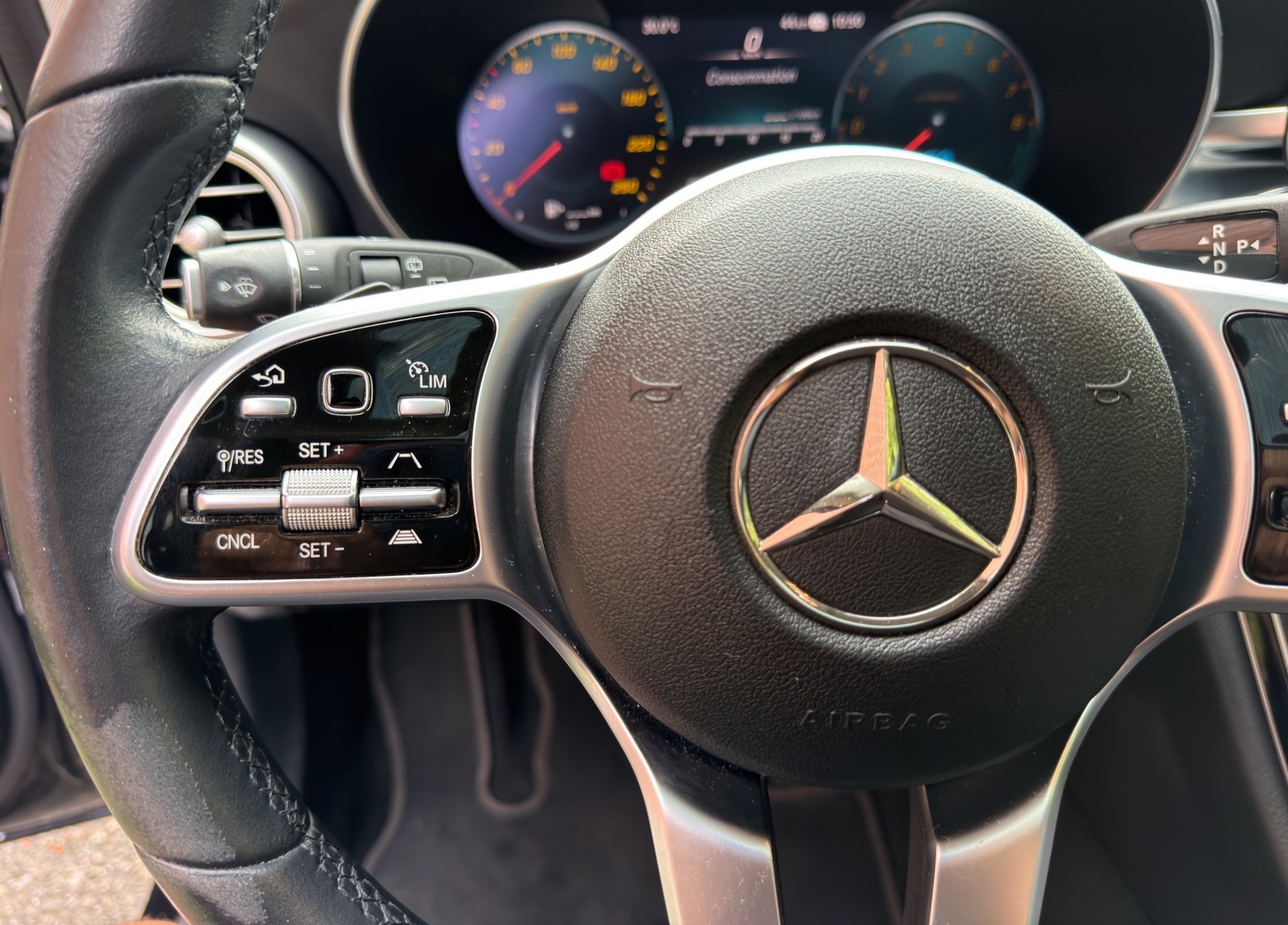 MERCEDES-BENZ C 300 e T-Modell AMG Line 9G-Tronic-image-16