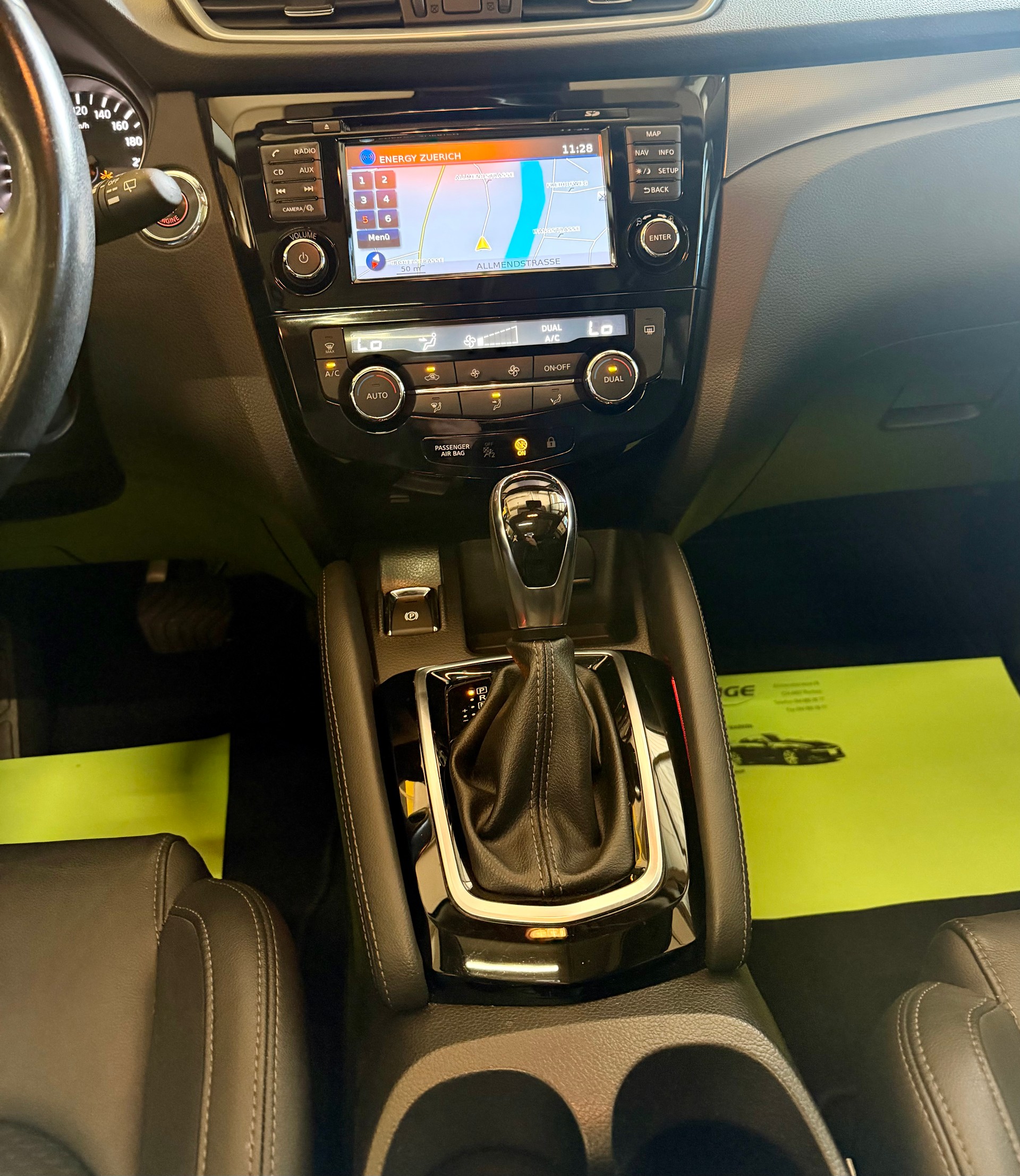 NISSAN Qashqai 1.6 dCi tekna+ Xtronic CVT-image-9