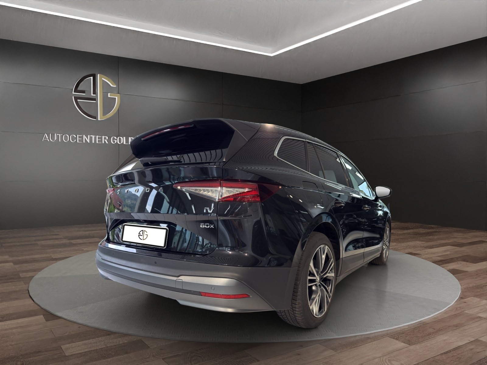 SKODA Enyaq iV 80x-showroom-element-3