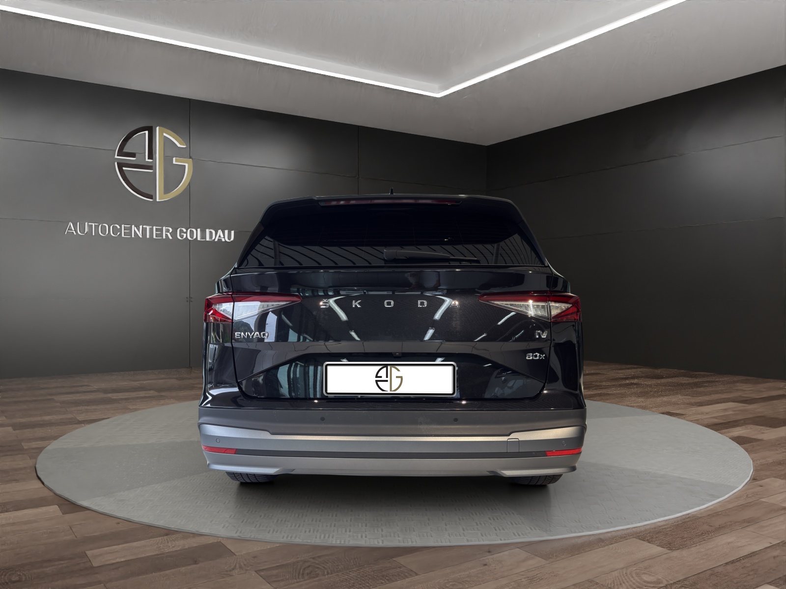 SKODA Enyaq iV 80x-showroom-element-2