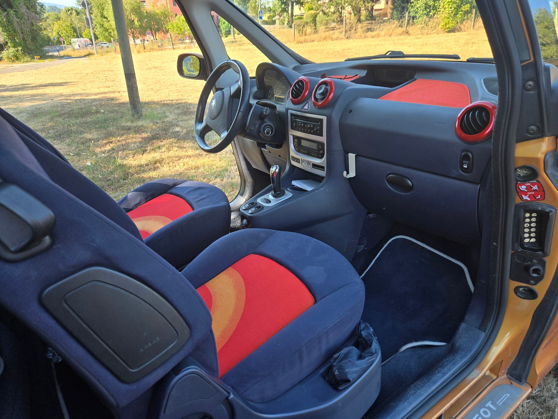 PEUGEOT 1.6 16V Sporty Pack 2-Tronic-image-1
