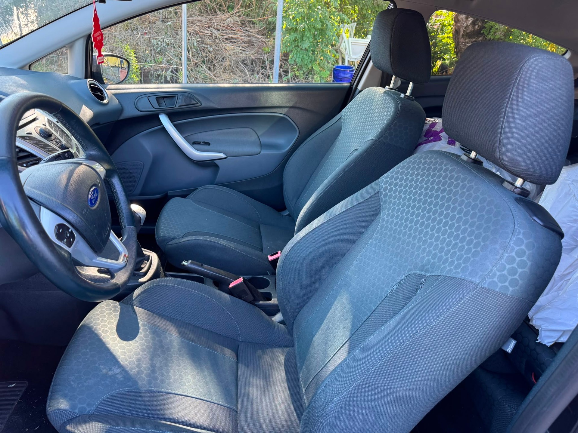FORD Fiesta 1.6 16V Sport-image-10