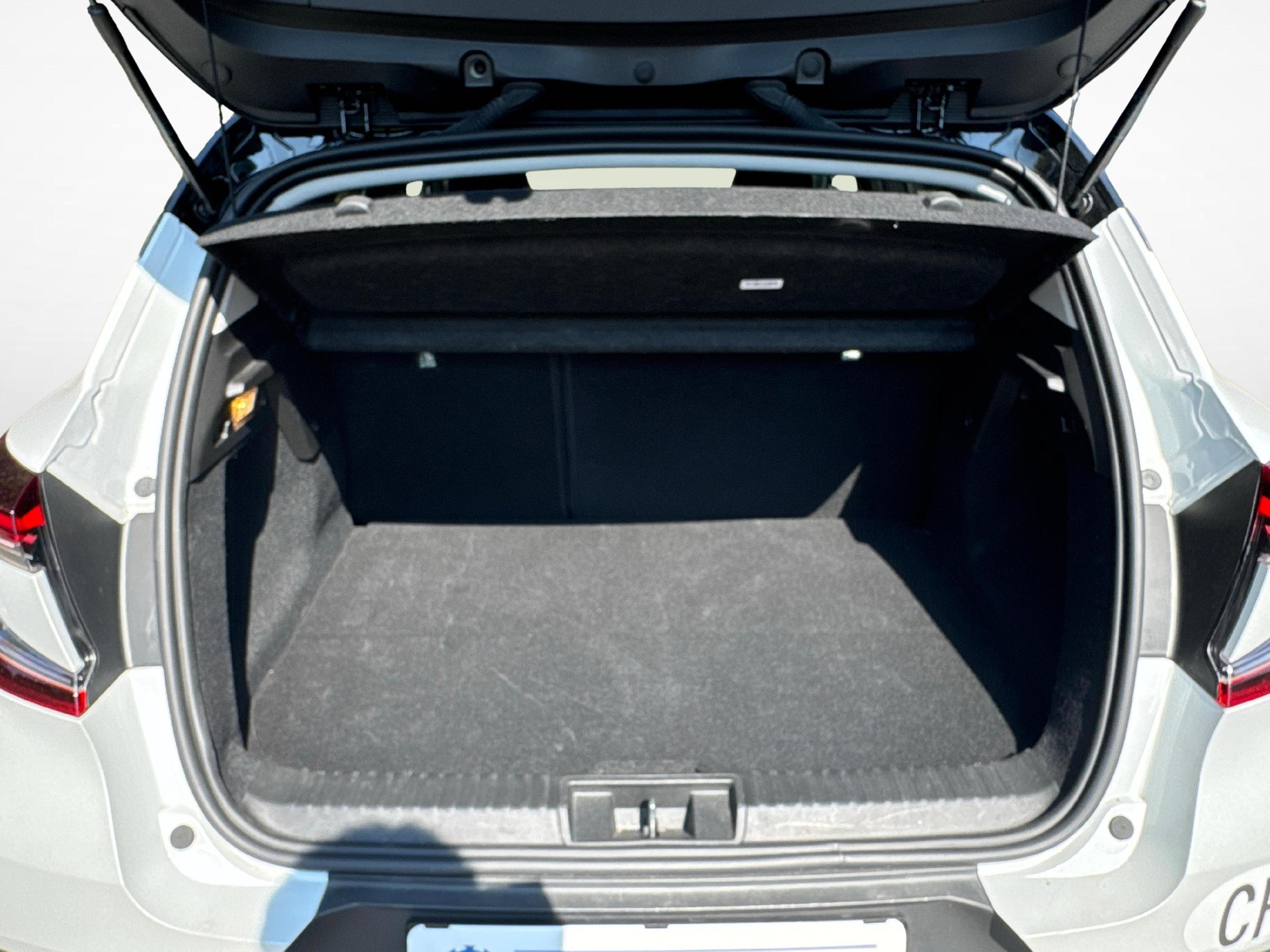 MITSUBISHI ASX 1.6 PHEV Intense-image-12