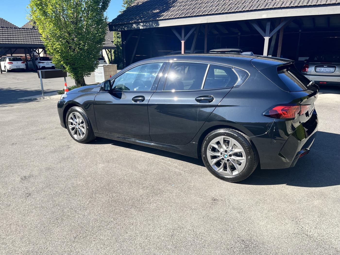 BMW 116 Steptronic-showroom-element-1