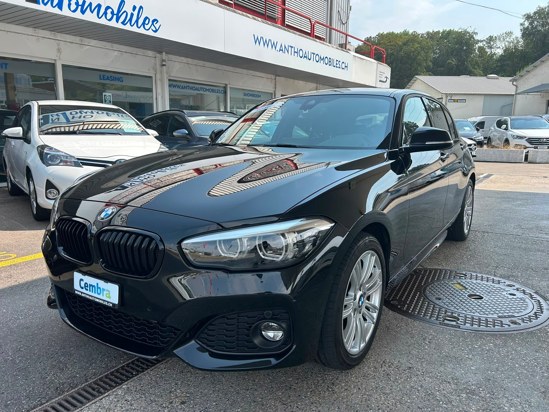 BMW 120d xDrive Steptronic-image-1