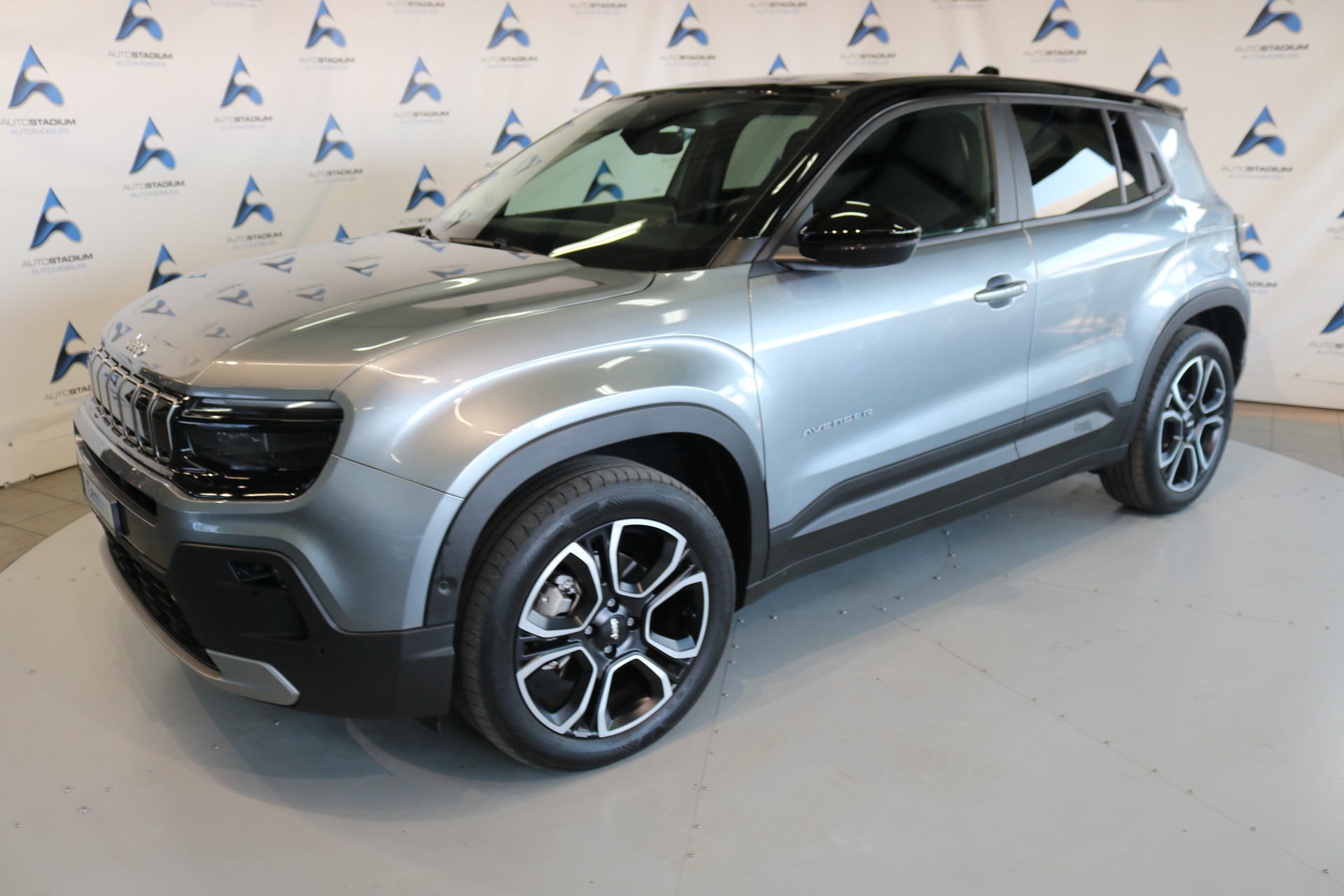JEEP Avenger 54kWh Summit-image-9