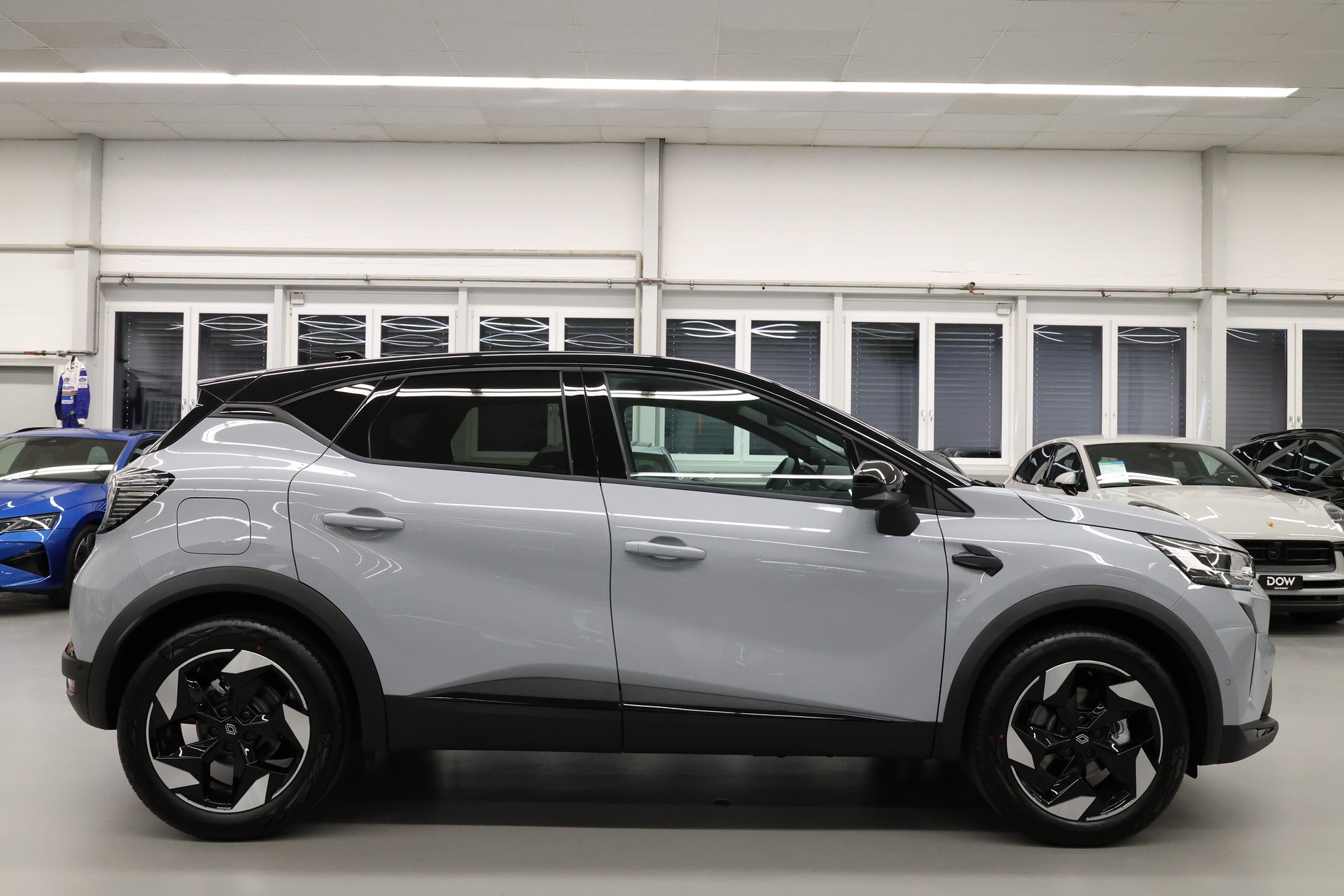 RENAULT Captur 1.8 E-Tech techno-image-9