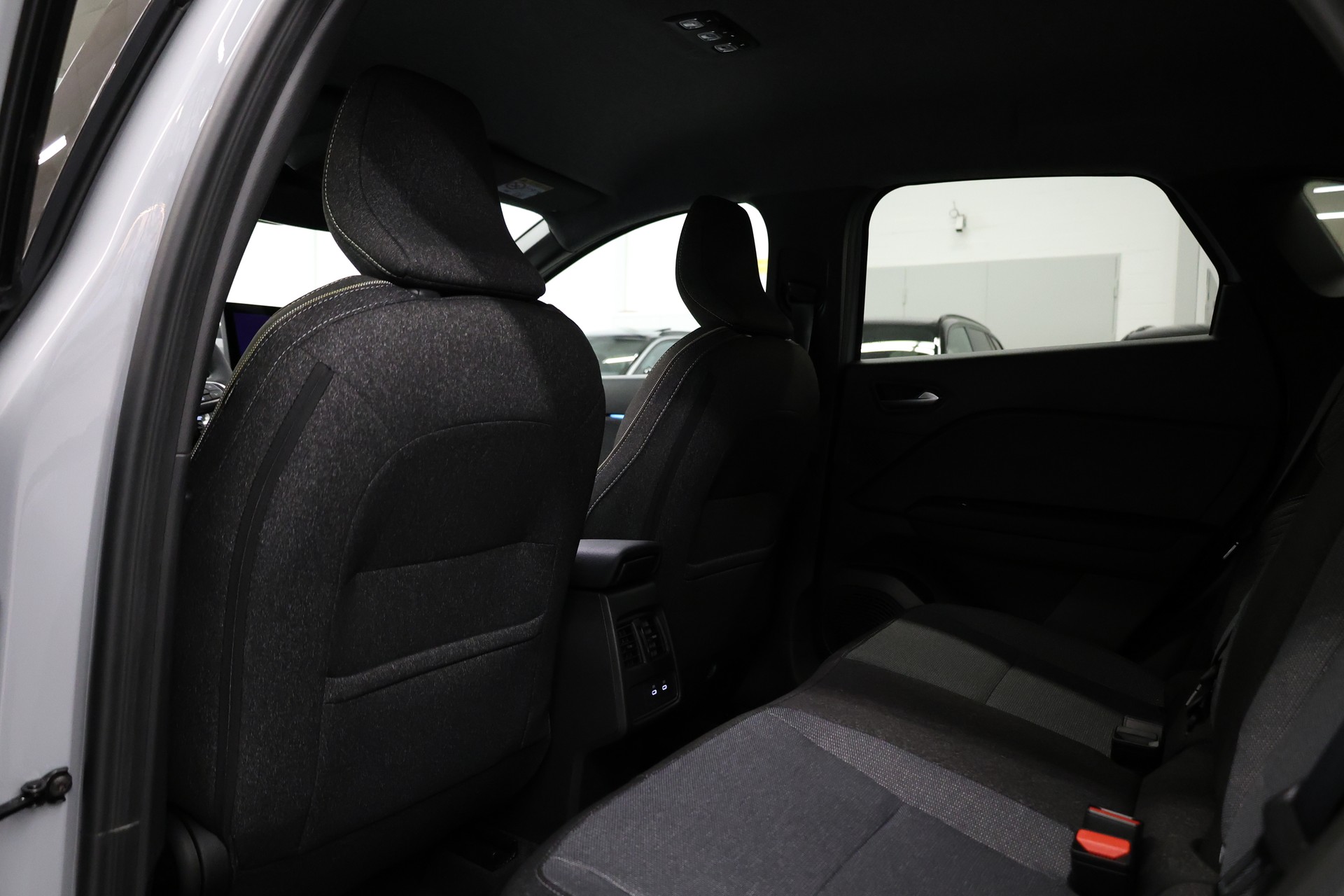 RENAULT Captur 1.8 E-Tech techno-image-25