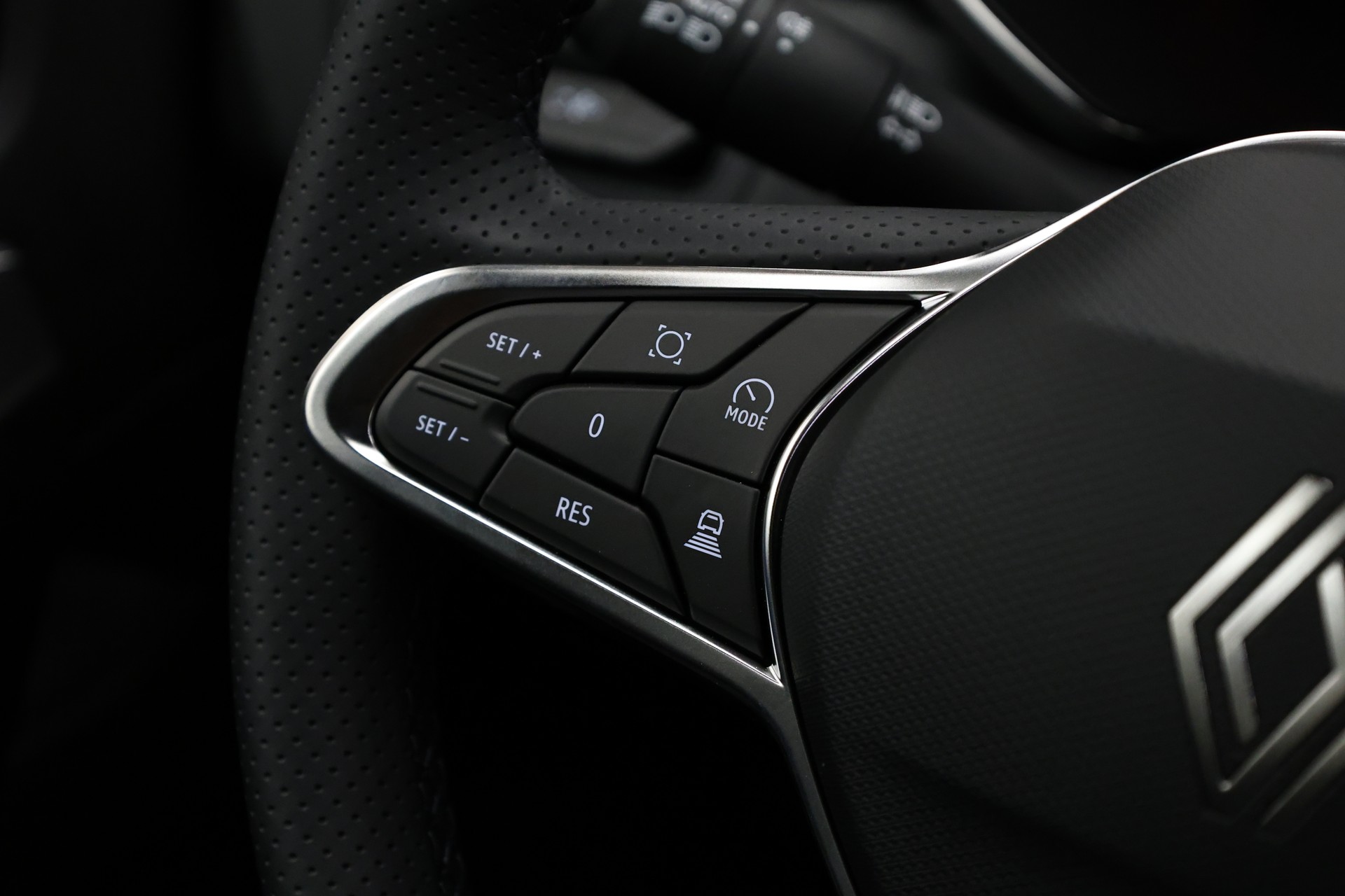 RENAULT Captur 1.8 E-Tech techno-image-29
