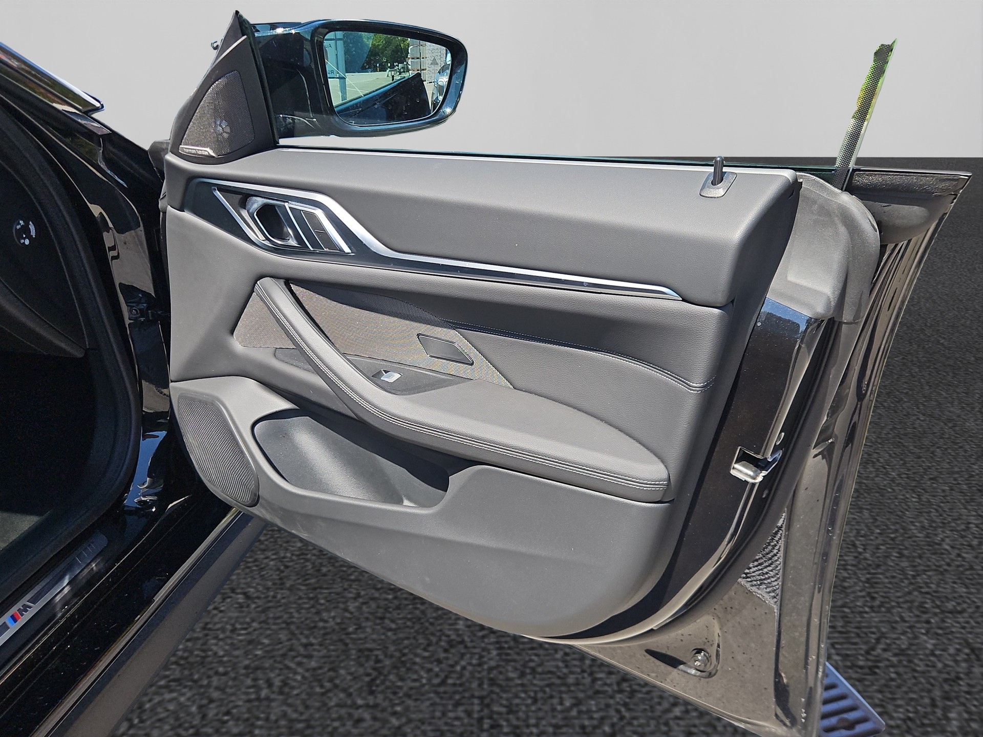 BMW i4 M60 M Sport Pro-image-15