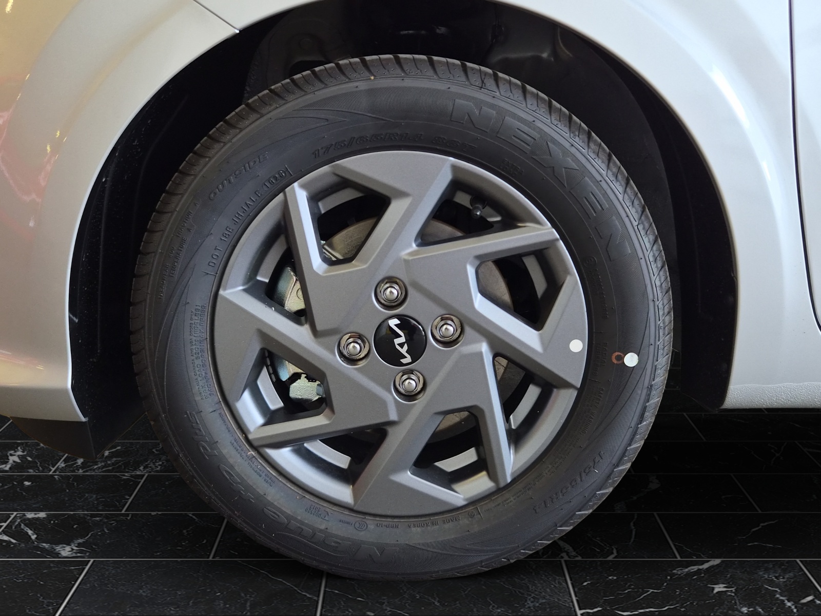 KIA Picanto 1.0 GDi First Edition-image-10