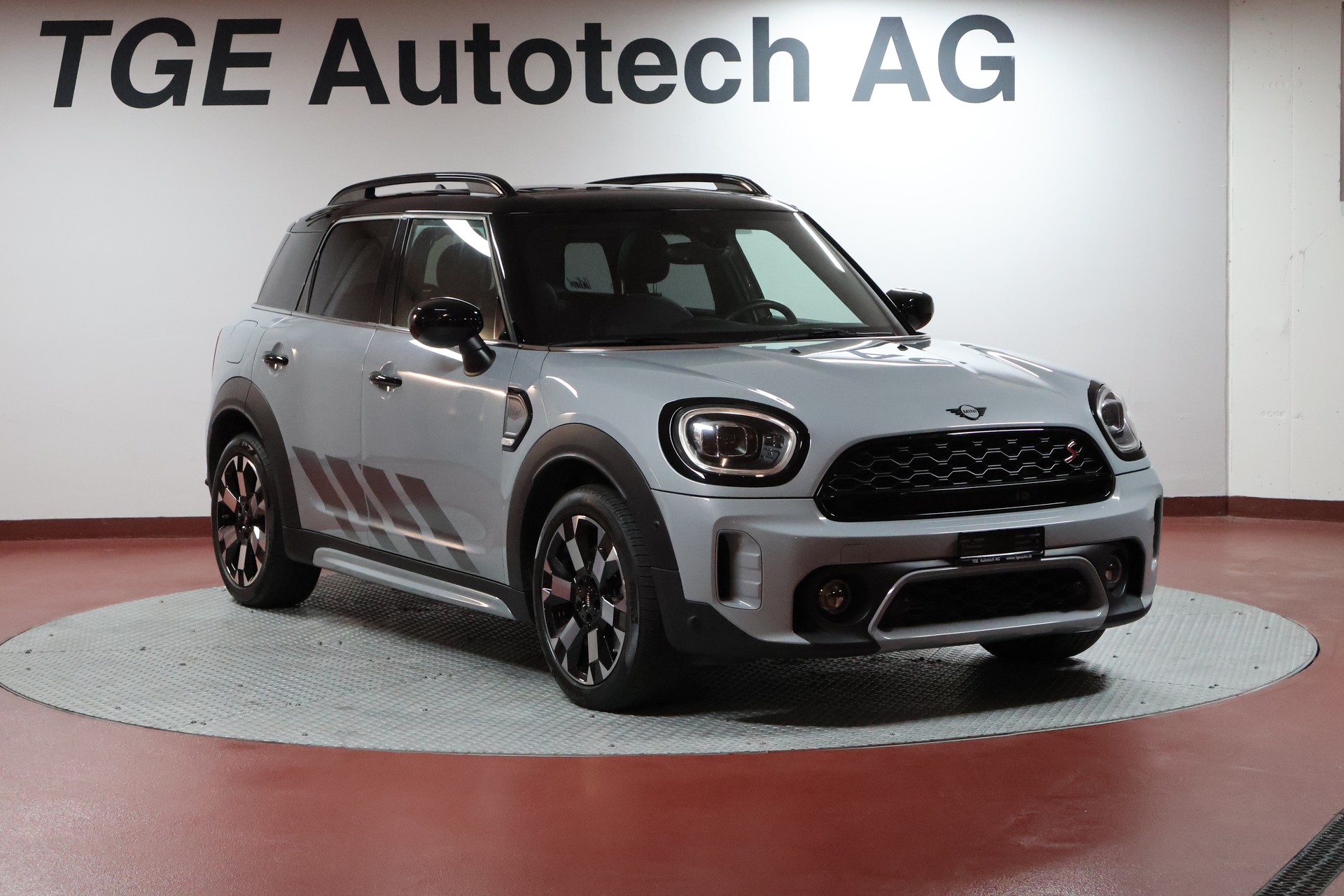 MINI Countryman Cooper S Untamed Edition ALL4 Steptronic-showroom-element-2