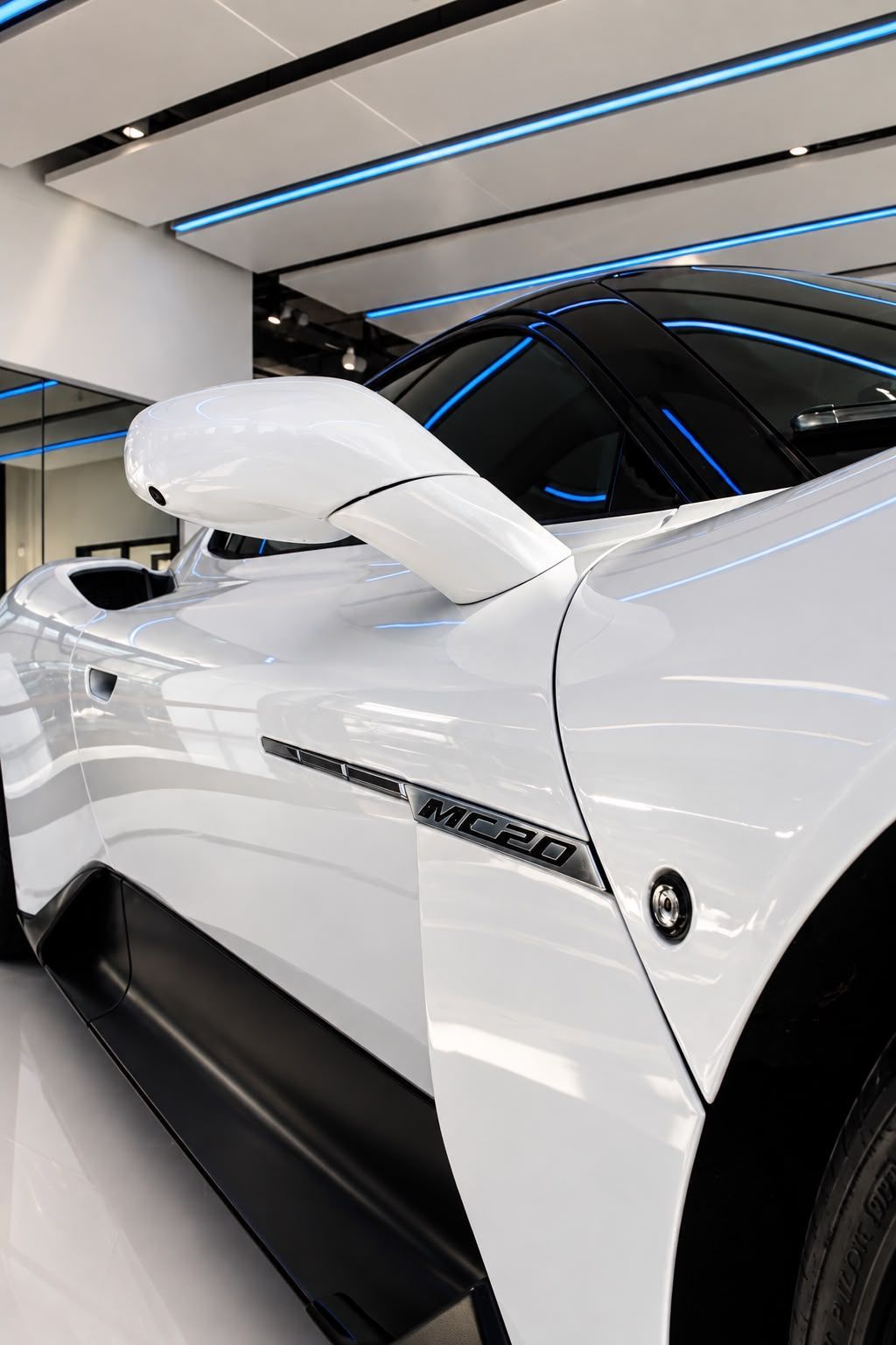 MASERATI MC20 MC 20 CH-Fahrzeug-image-6