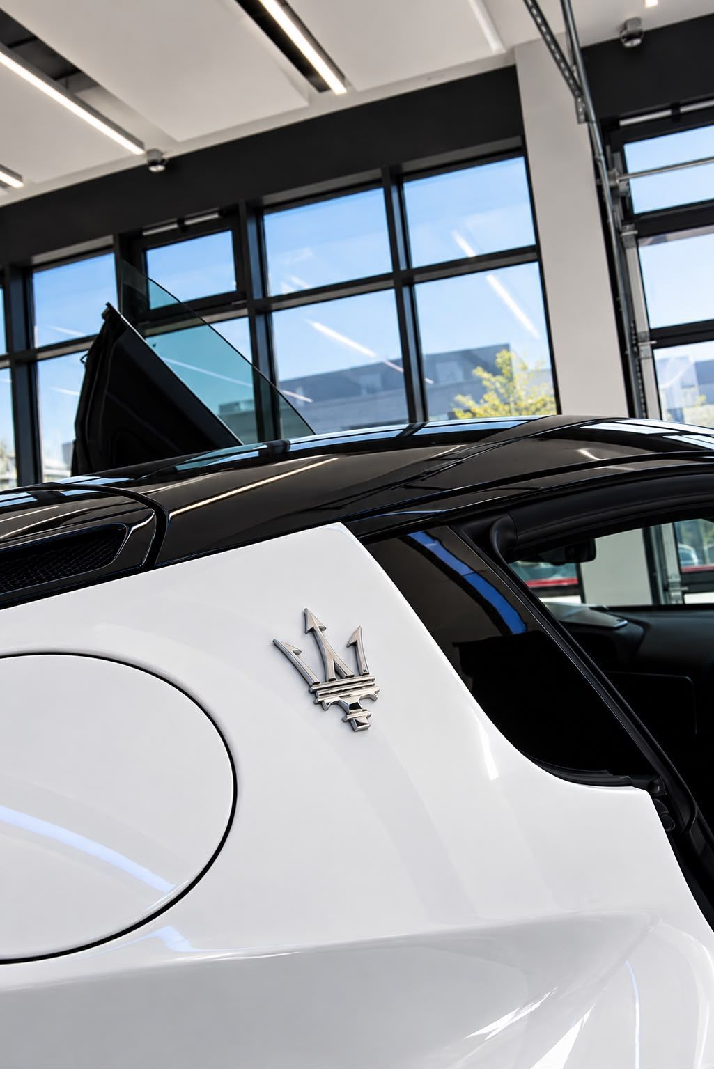 MASERATI MC20 MC 20 CH-Fahrzeug-image-10