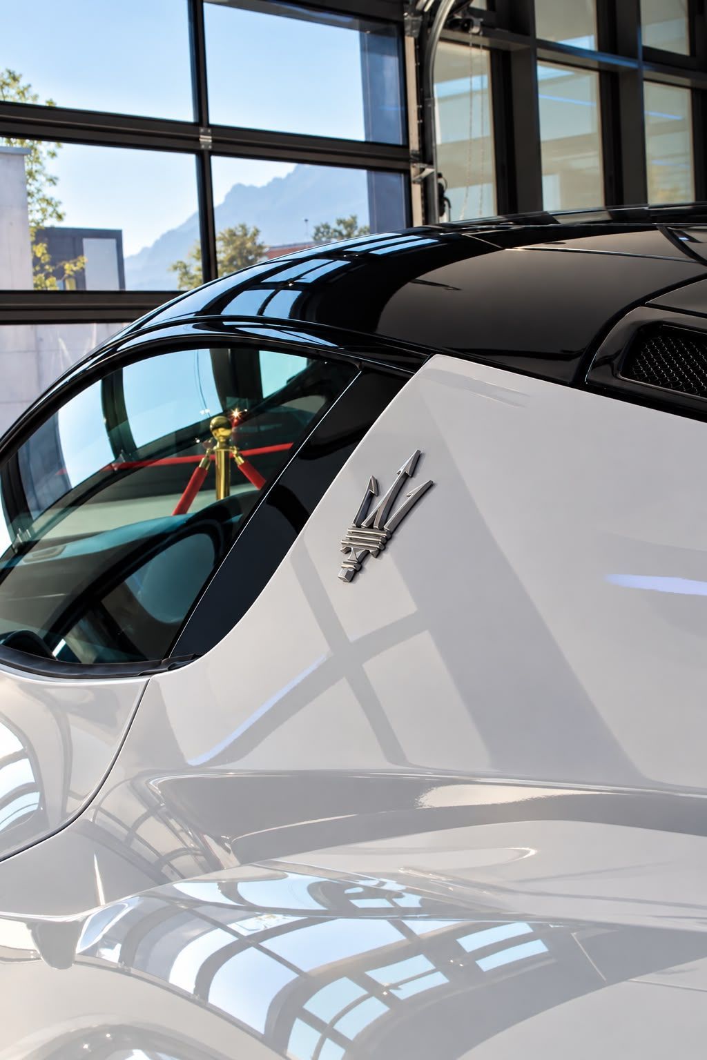 MASERATI MC20 MC 20 CH-Fahrzeug-image-7