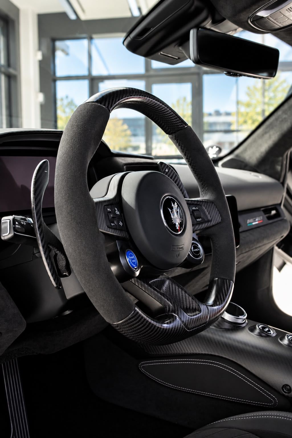 MASERATI MC20 MC 20 CH-Fahrzeug-image-14