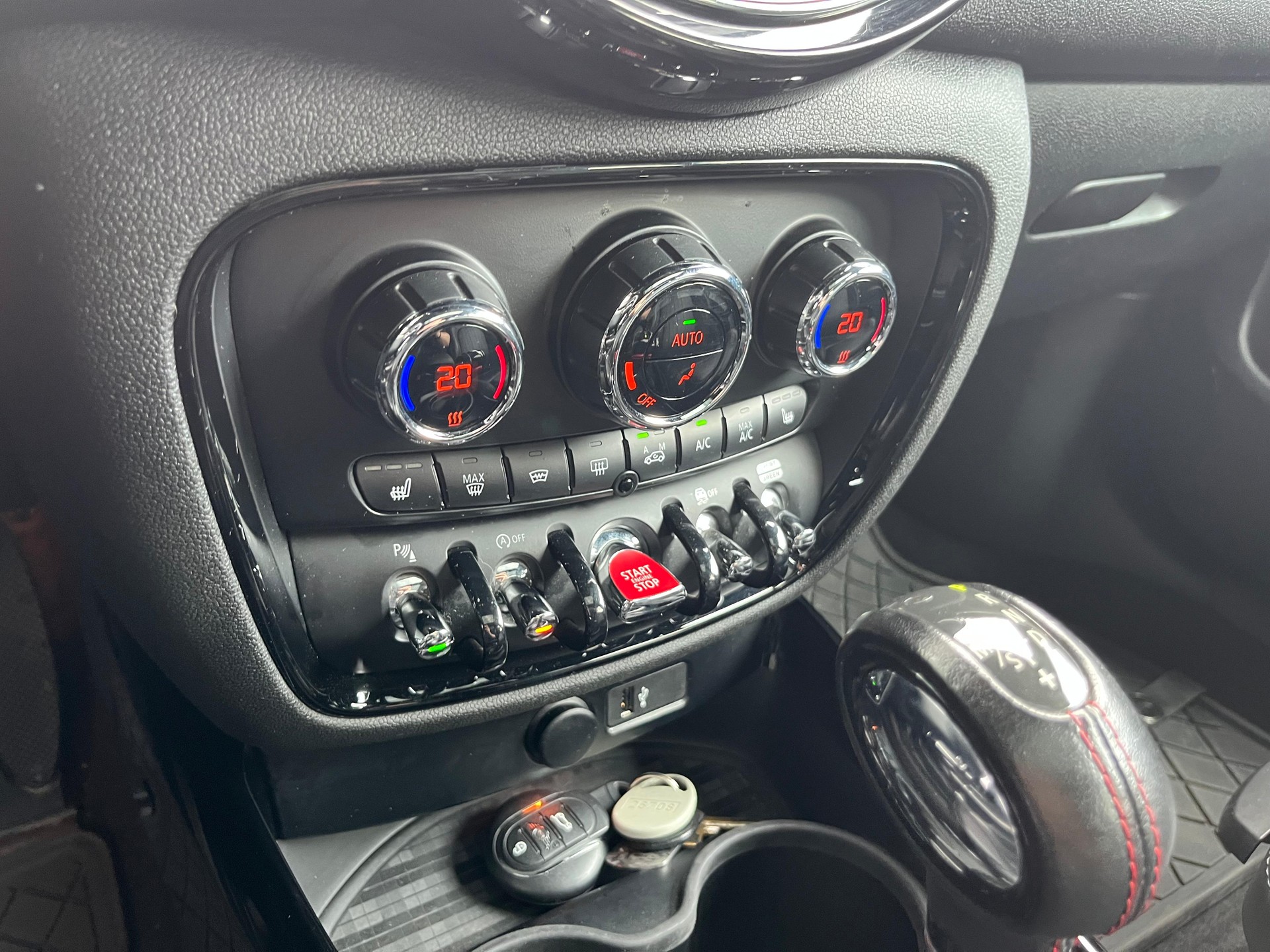 MINI Clubman Cooper S ALL4 Steptronic-image-18