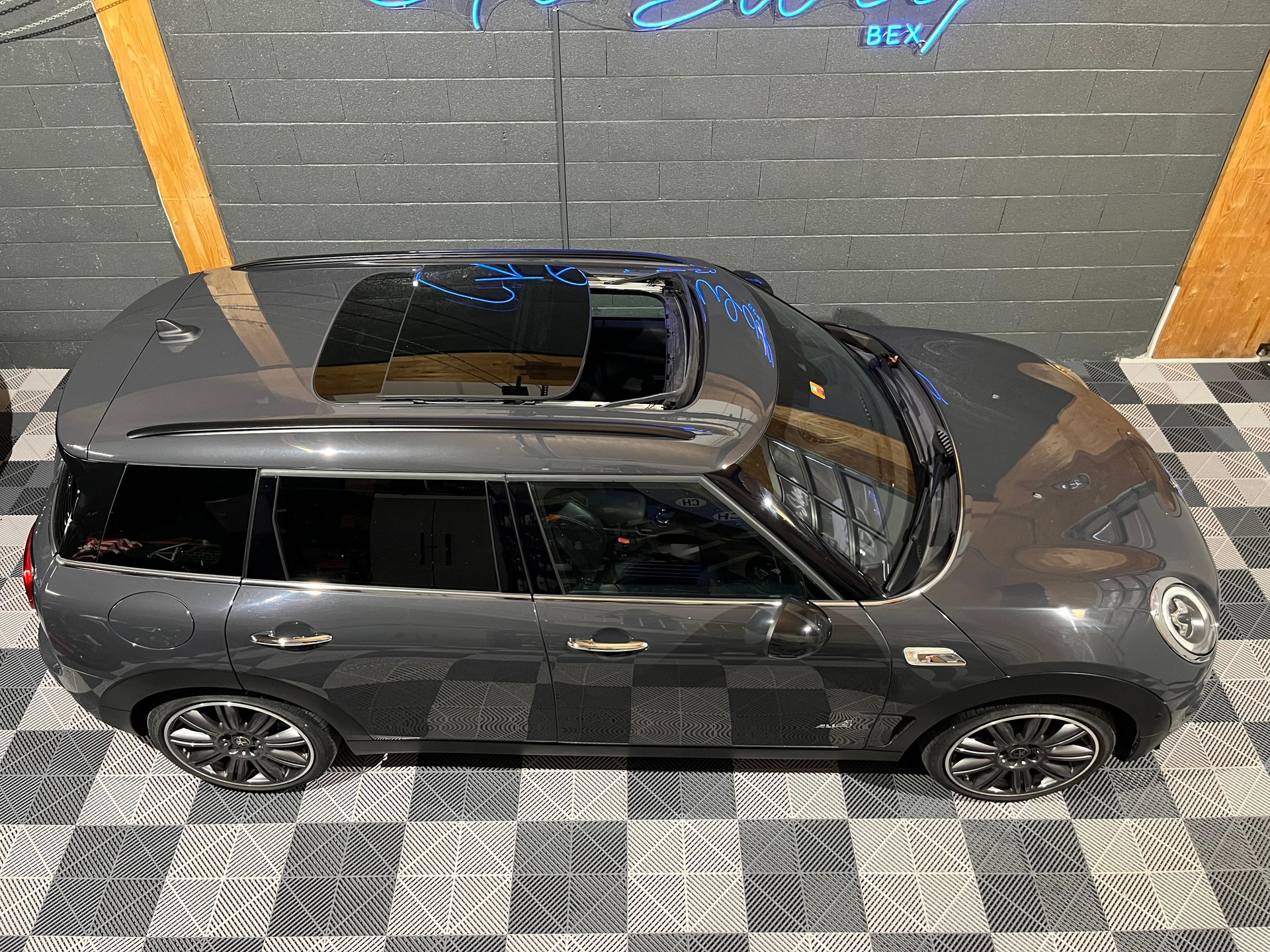 MINI Clubman Cooper S ALL4 Steptronic-showroom-element-1