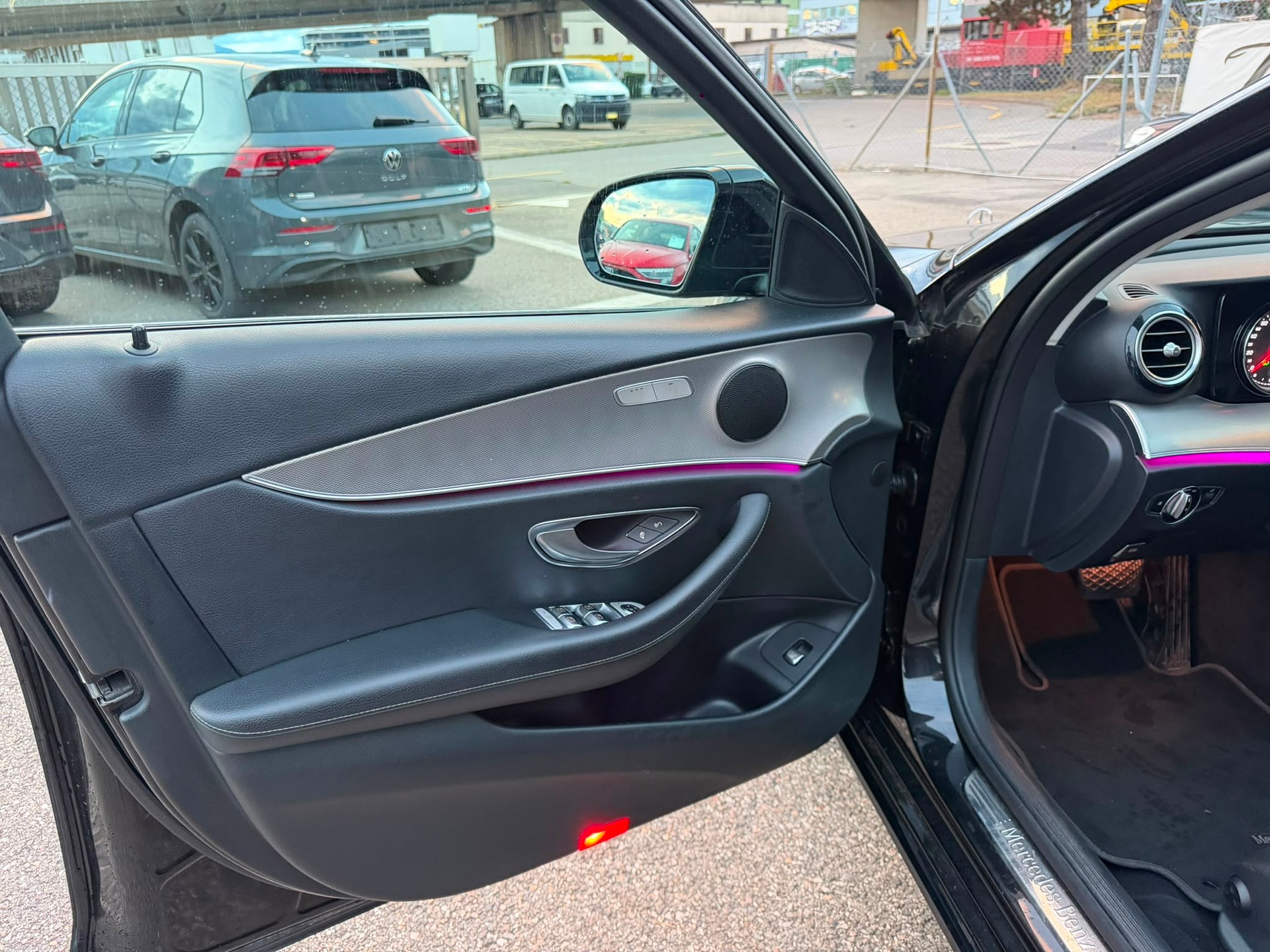 MERCEDES-BENZ E 200 AMG Line 9G-Tronic FULL BLACK GARANTIE 2 ans-image-9