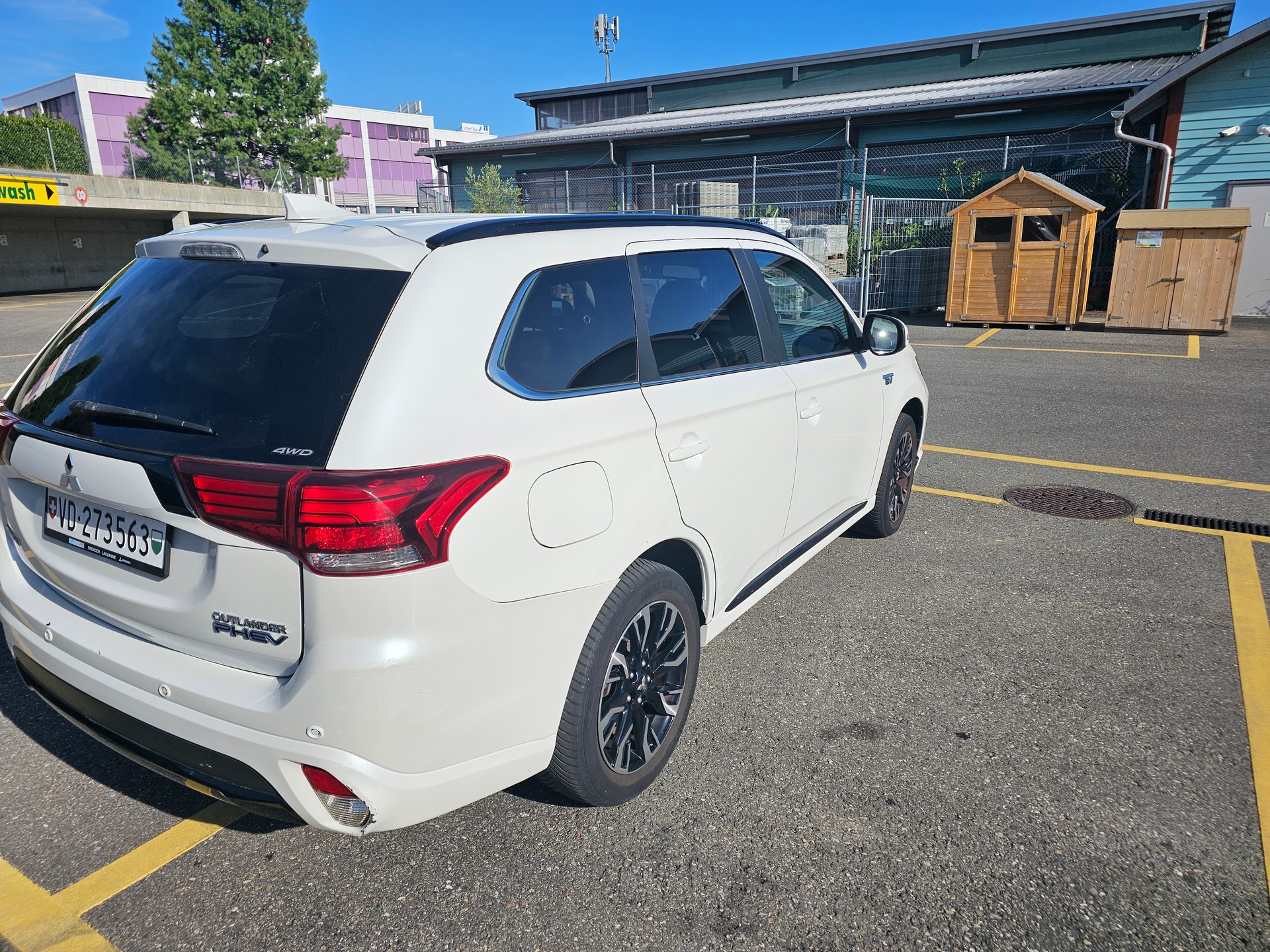 MITSUBISHI 2.0 PHEV Style-image-1