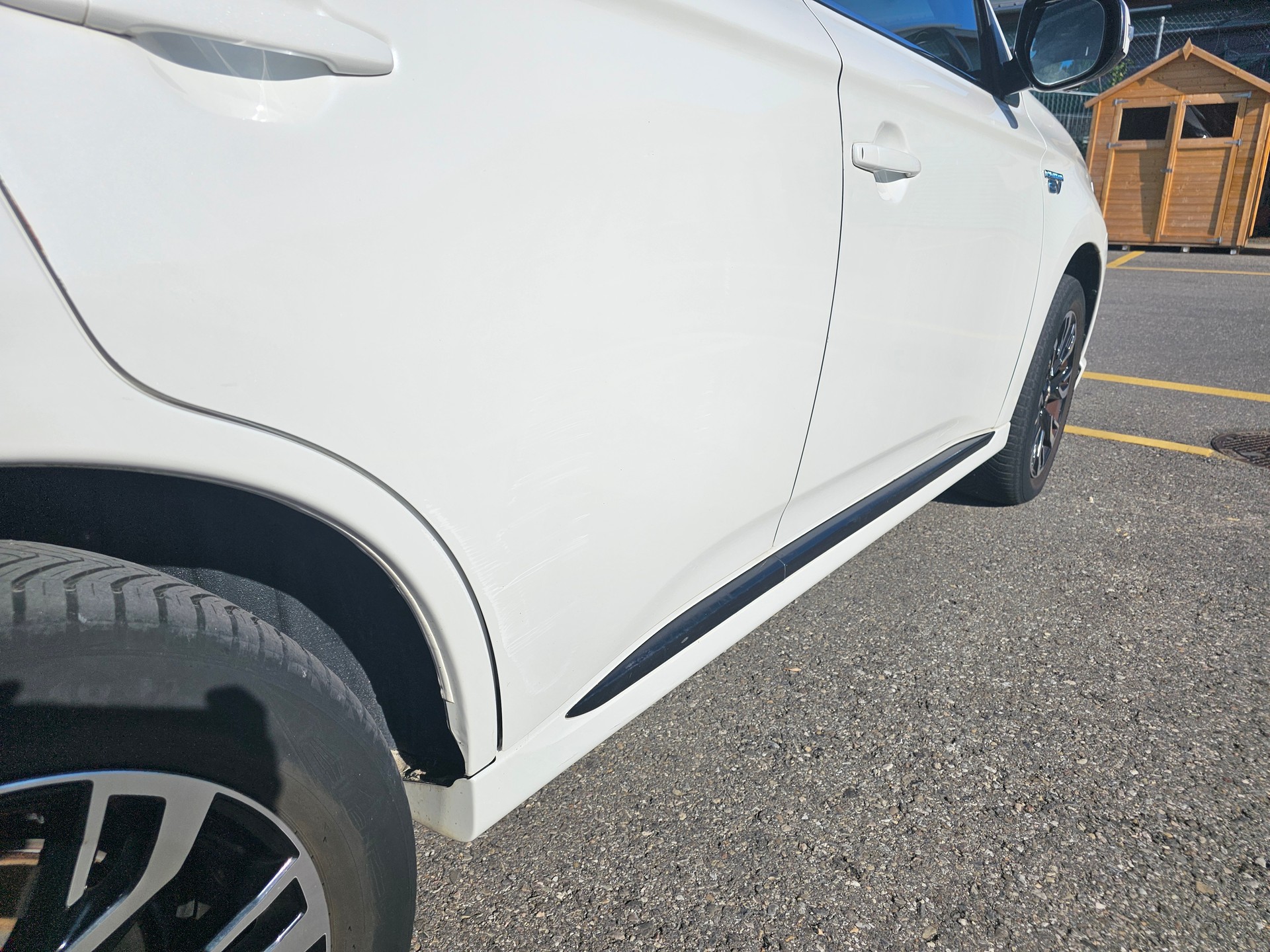 MITSUBISHI 2.0 PHEV Style-image-9