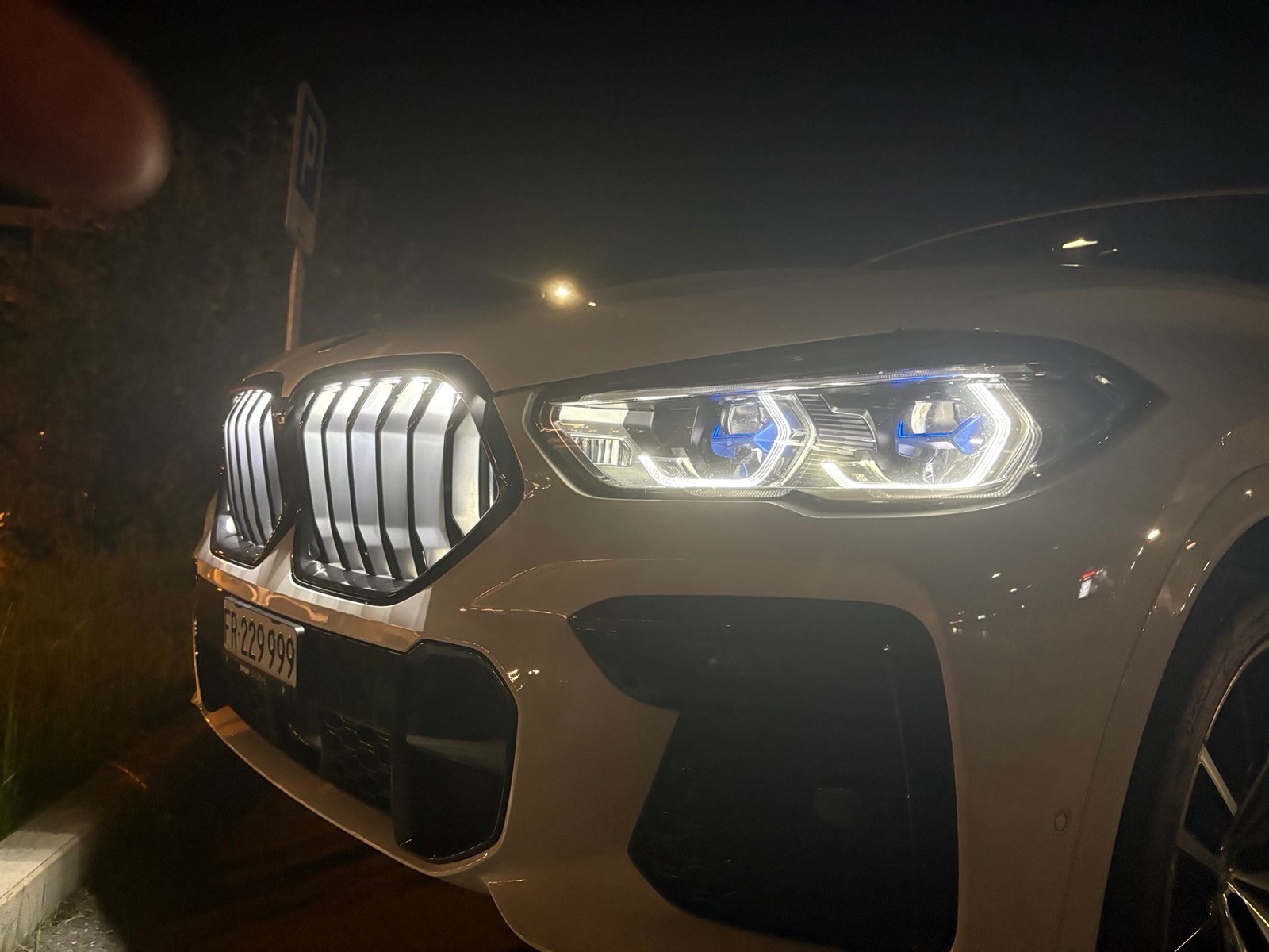 BMW 40d xDrive-image-11