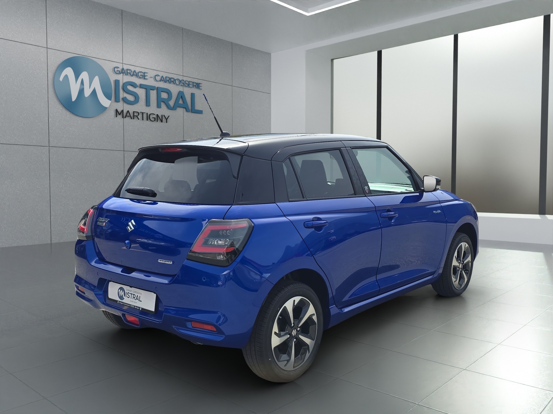 SUZUKI Swift 1.2 Piz Sulai Top Hybrid 4x4-showroom-element-3