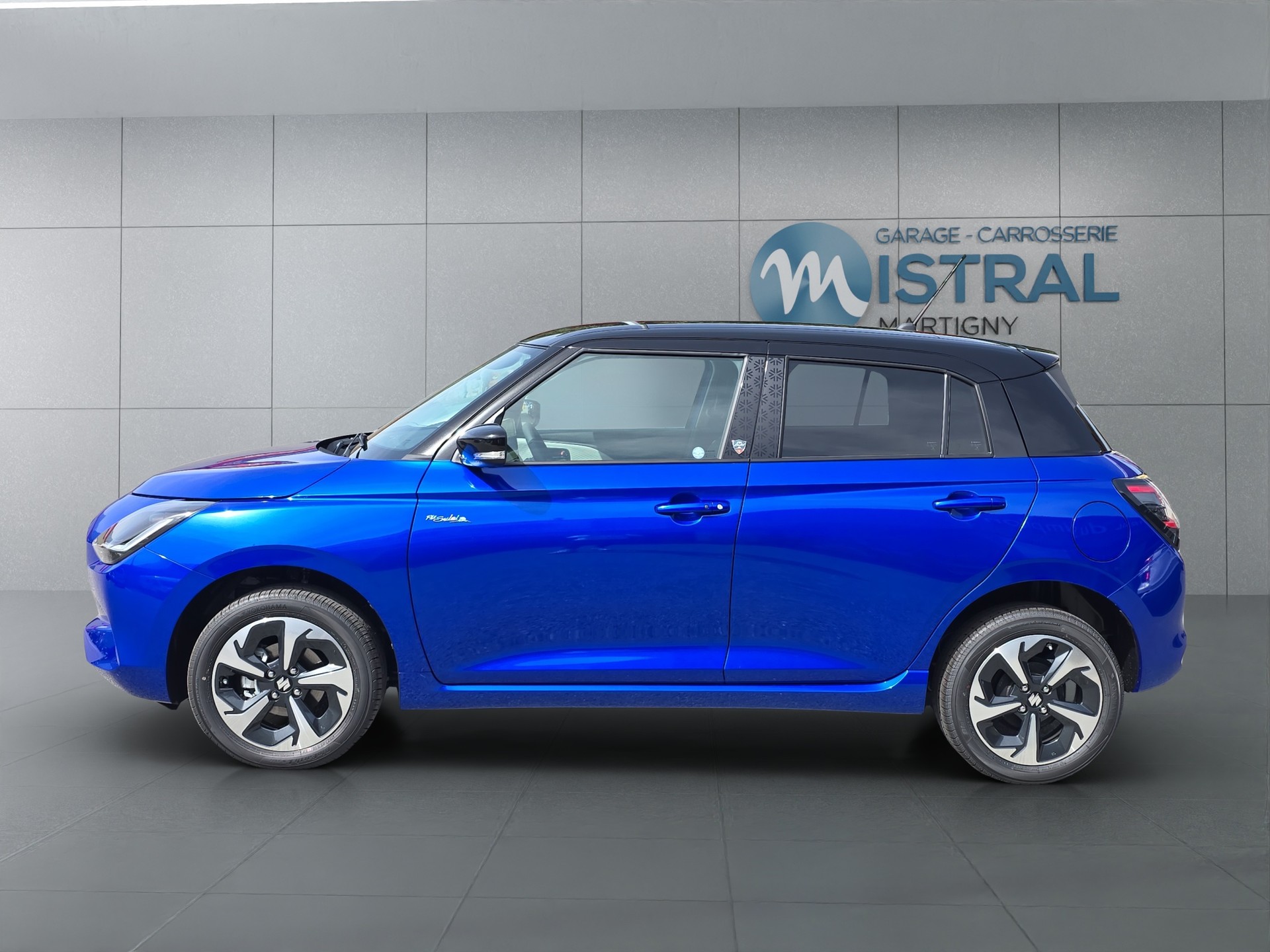 SUZUKI Swift 1.2 Piz Sulai Top Hybrid 4x4-showroom-element-1