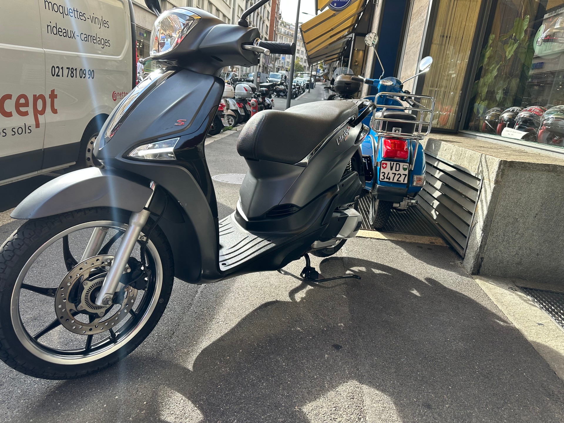 PIAGGIO Liberty 125 iGet Sport ABS-image-1