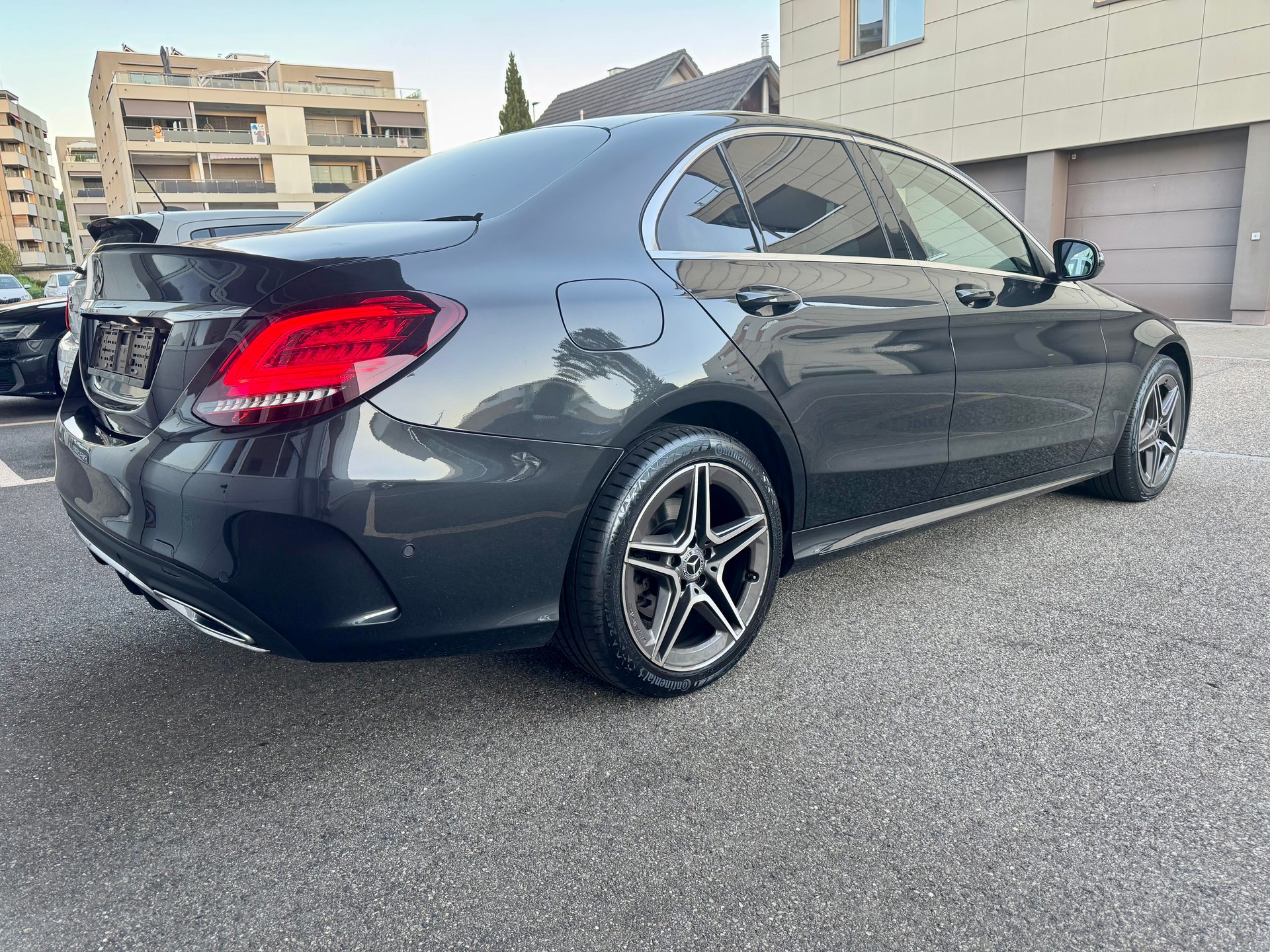 MERCEDES-BENZ C 220 d AMG Line 4Matic 9G-Tronic ** ab MFK **-showroom-element-3