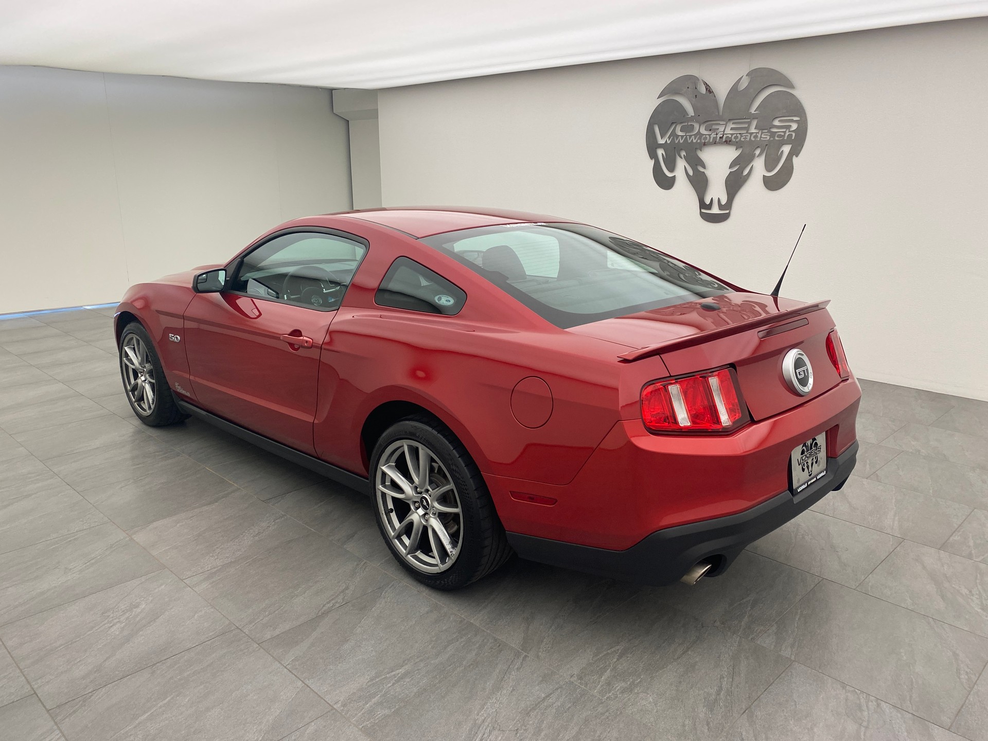 FORD Mustang 5.0 GT-image-5
