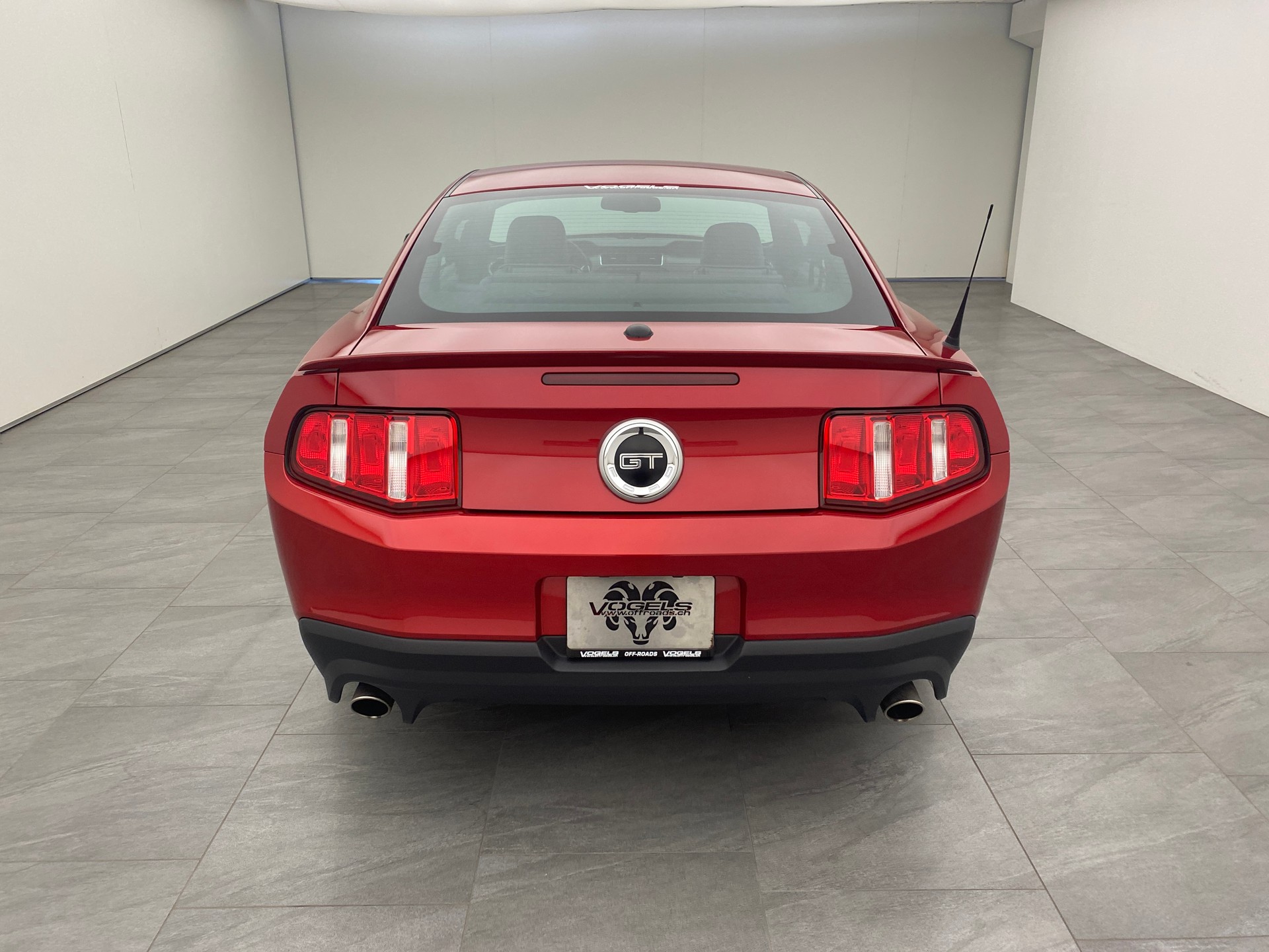 FORD Mustang 5.0 GT-image-4