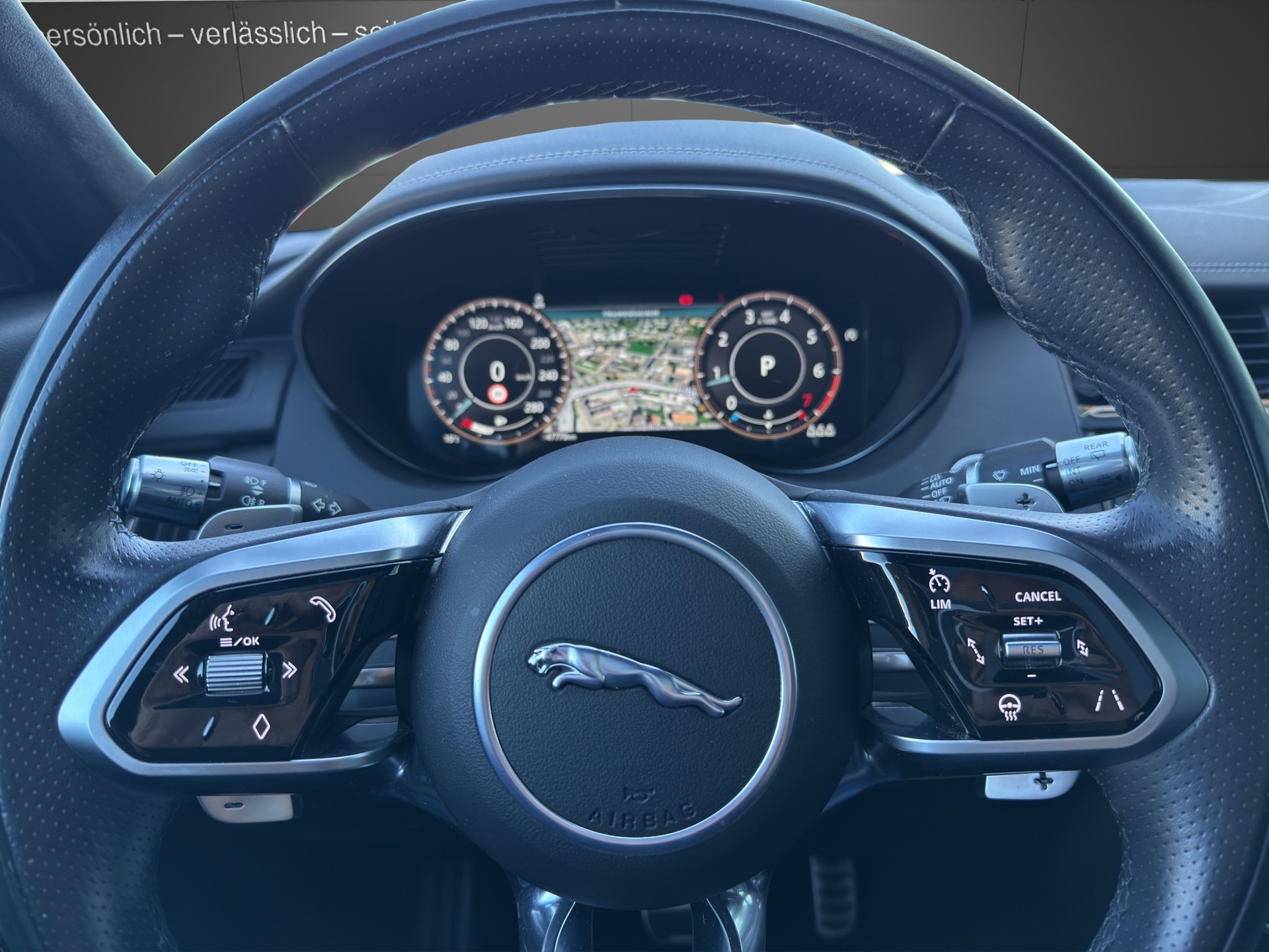 JAGUAR E-Pace 2.0 P250 R-Dynamic SE AWD Automatik-image-11