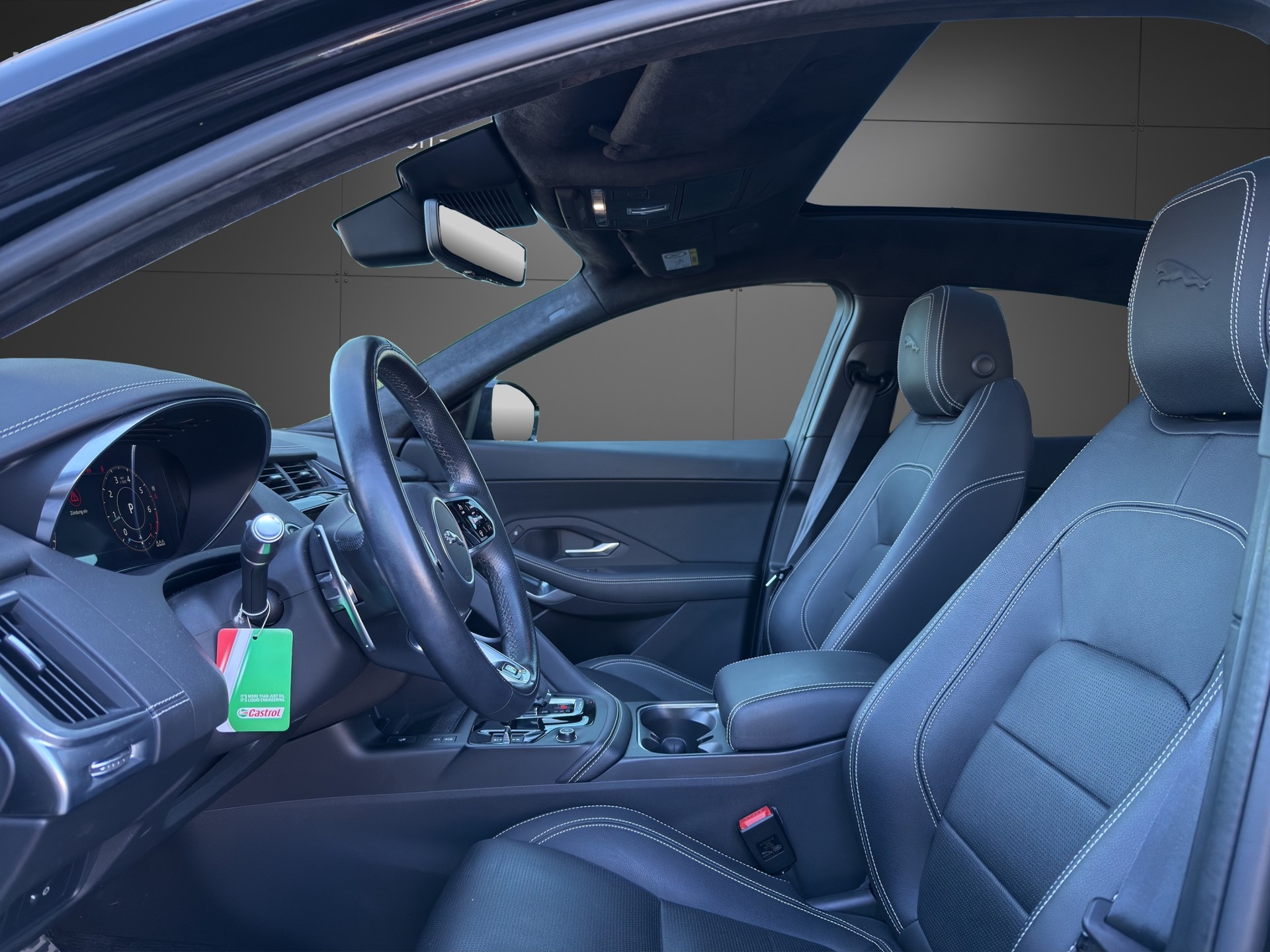 JAGUAR E-Pace 2.0 P250 R-Dynamic SE AWD Automatik-image-5