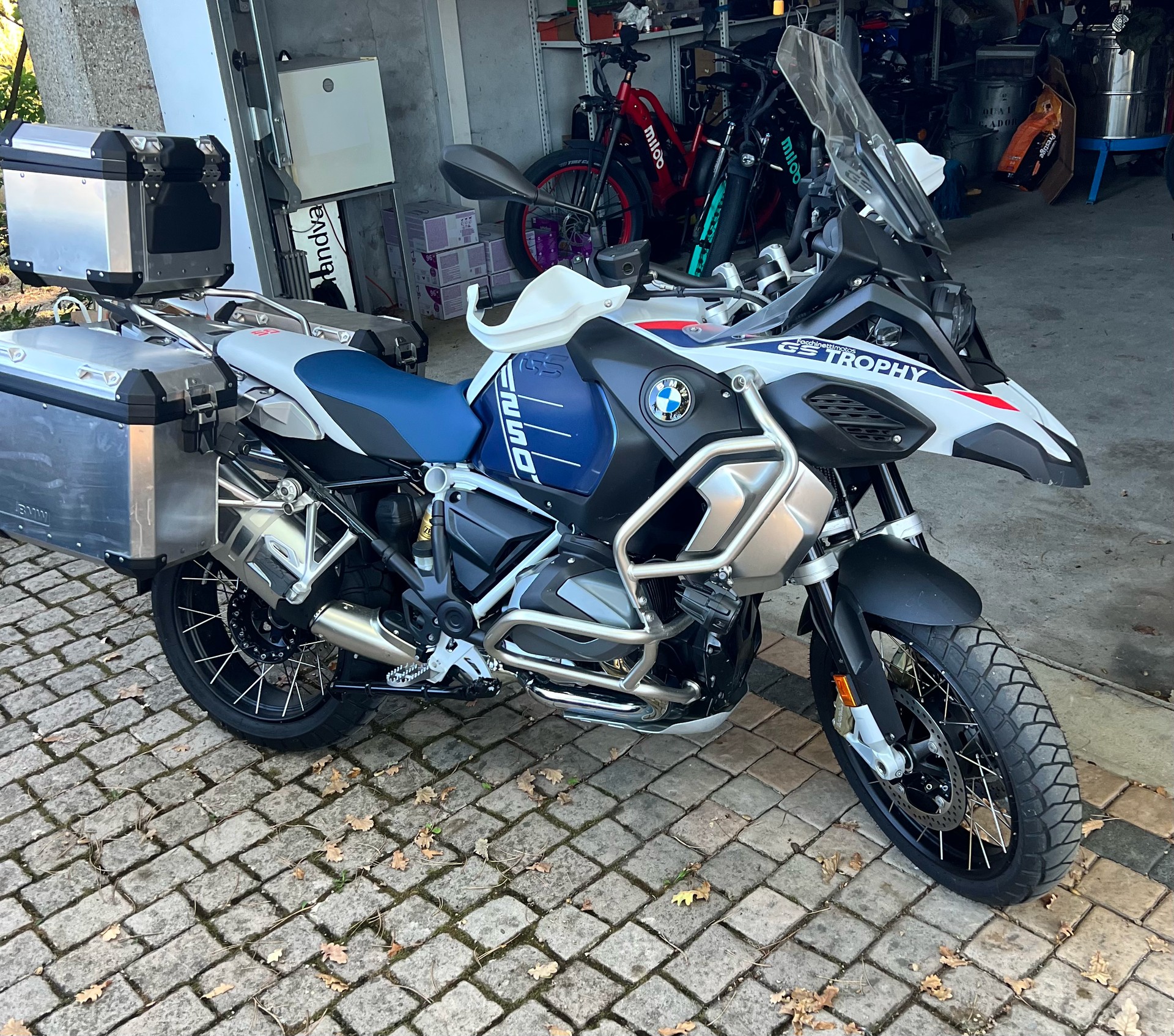 BMW R 1250 GS Adventure-image-0