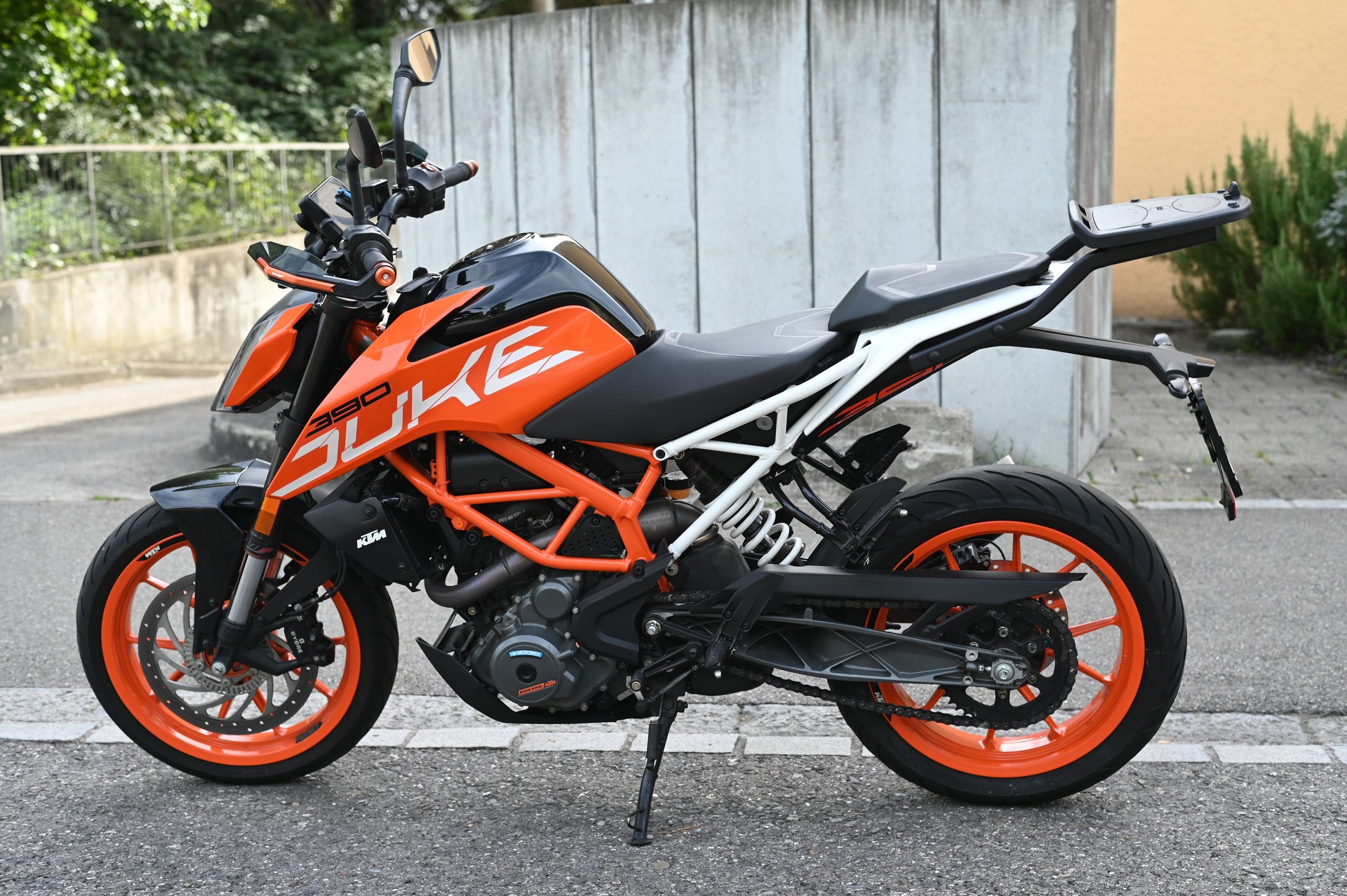 KTM 390 Duke ABS-image-2
