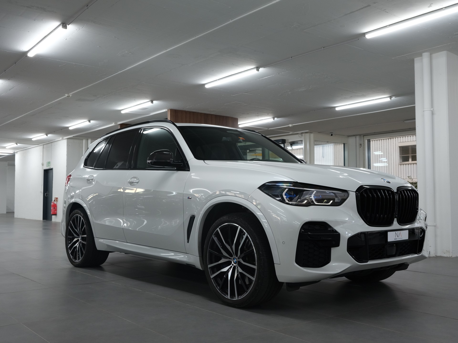 BMW X5 xDrive 48V 40d M Sport Steptronic *Panorama* *360 Kamera* *Massage*-showroom-element-1
