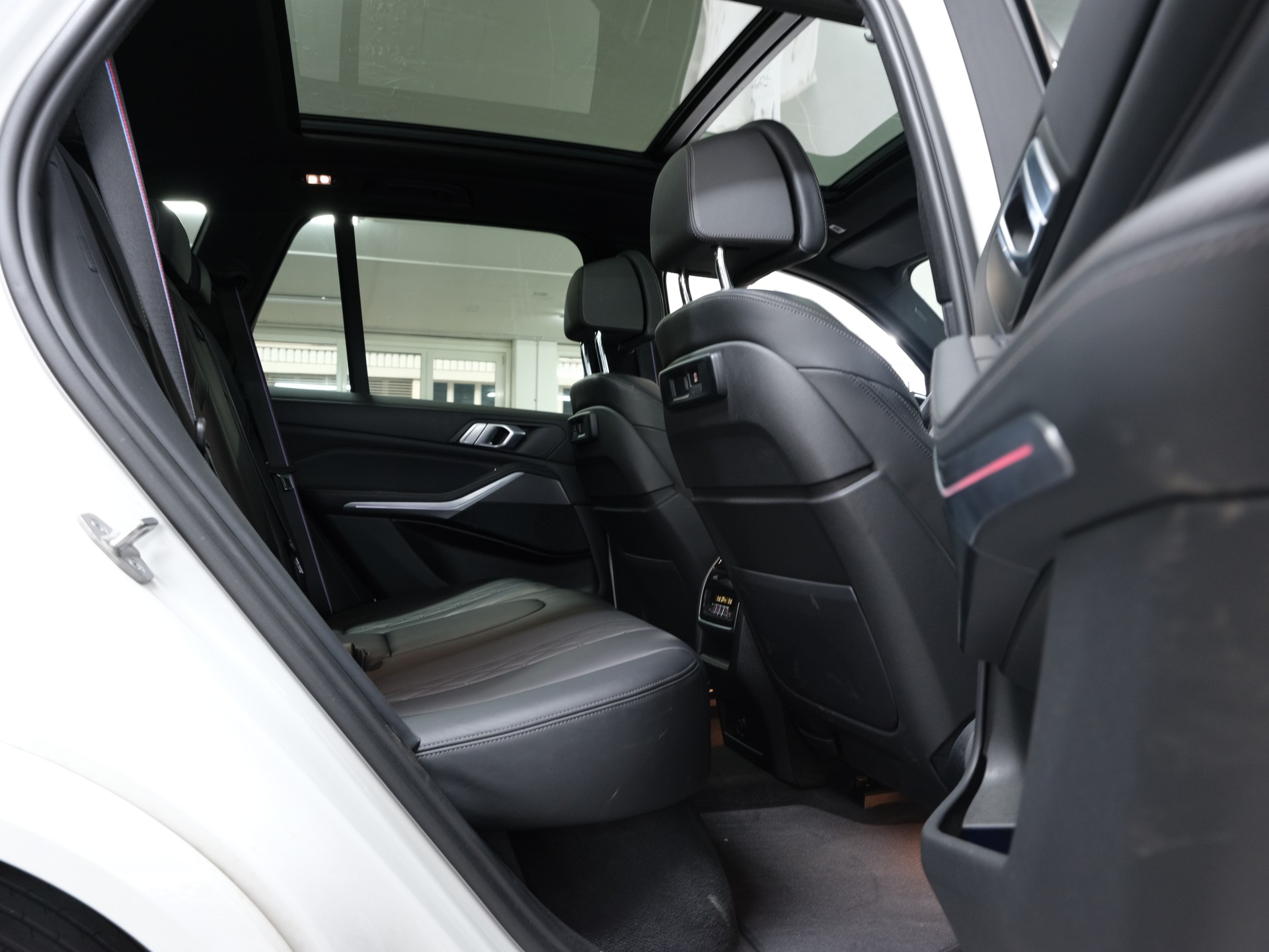 BMW X5 xDrive 48V 40d M Sport Steptronic *Panorama* *360 Kamera* *Massage*-image-26