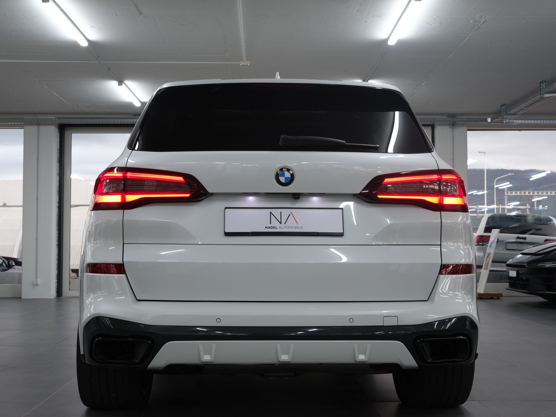 BMW X5 xDrive 48V 40d M Sport Steptronic *Panorama* *360 Kamera* *Massage*-showroom-element-3