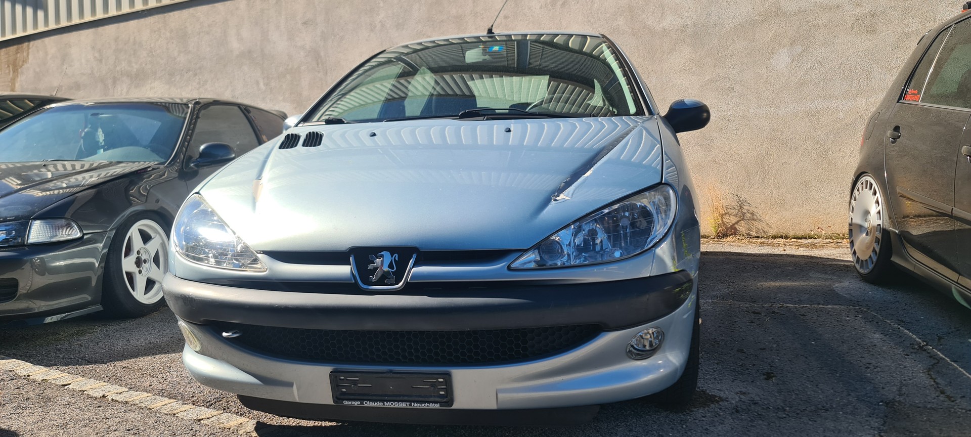 PEUGEOT 206 1.4 16V XS Sport