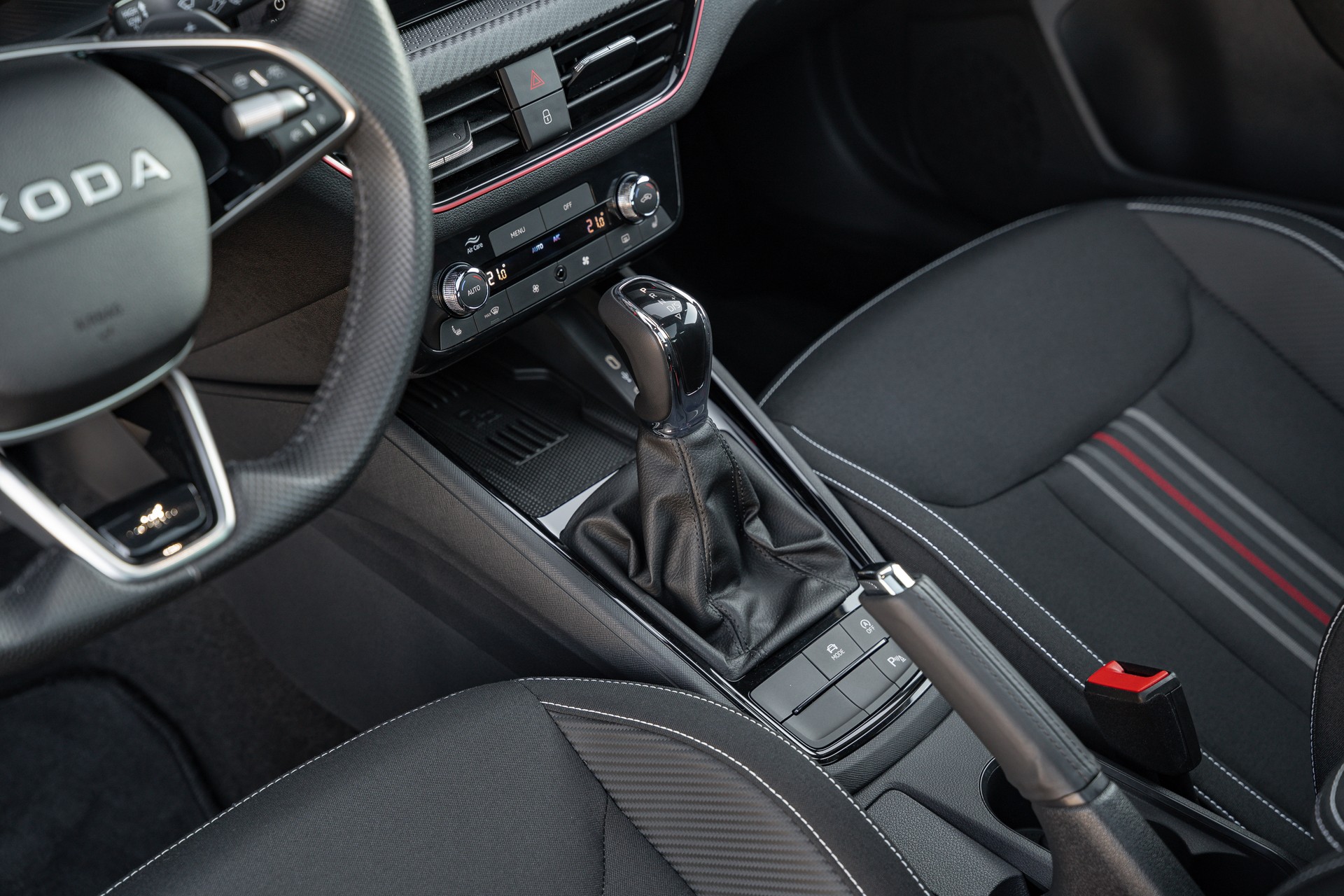 SKODA Scala 1.5 TSI Monte Carlo DSG-image-12