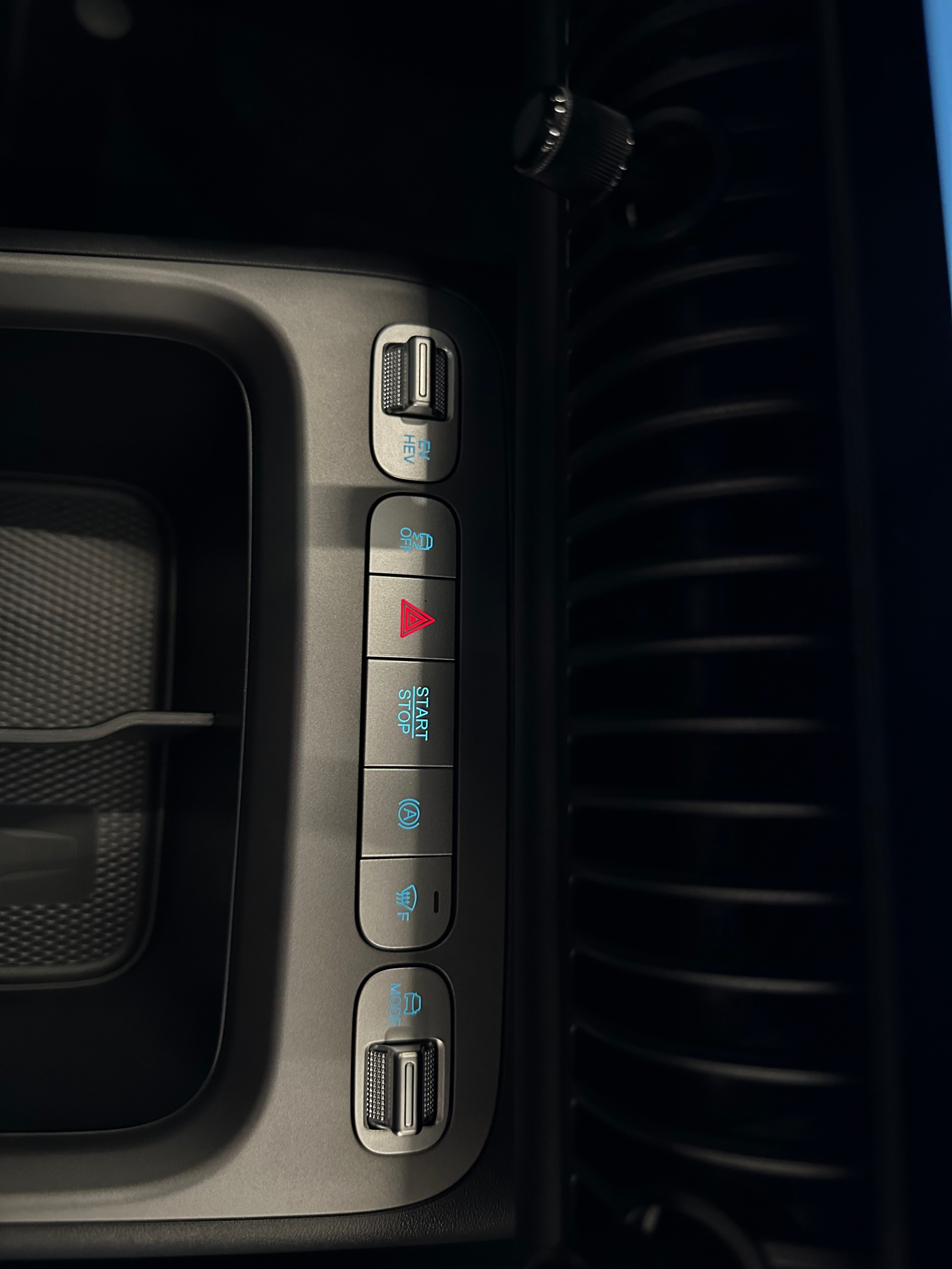 BYD Dolphin G DM-i Comfort-image-13