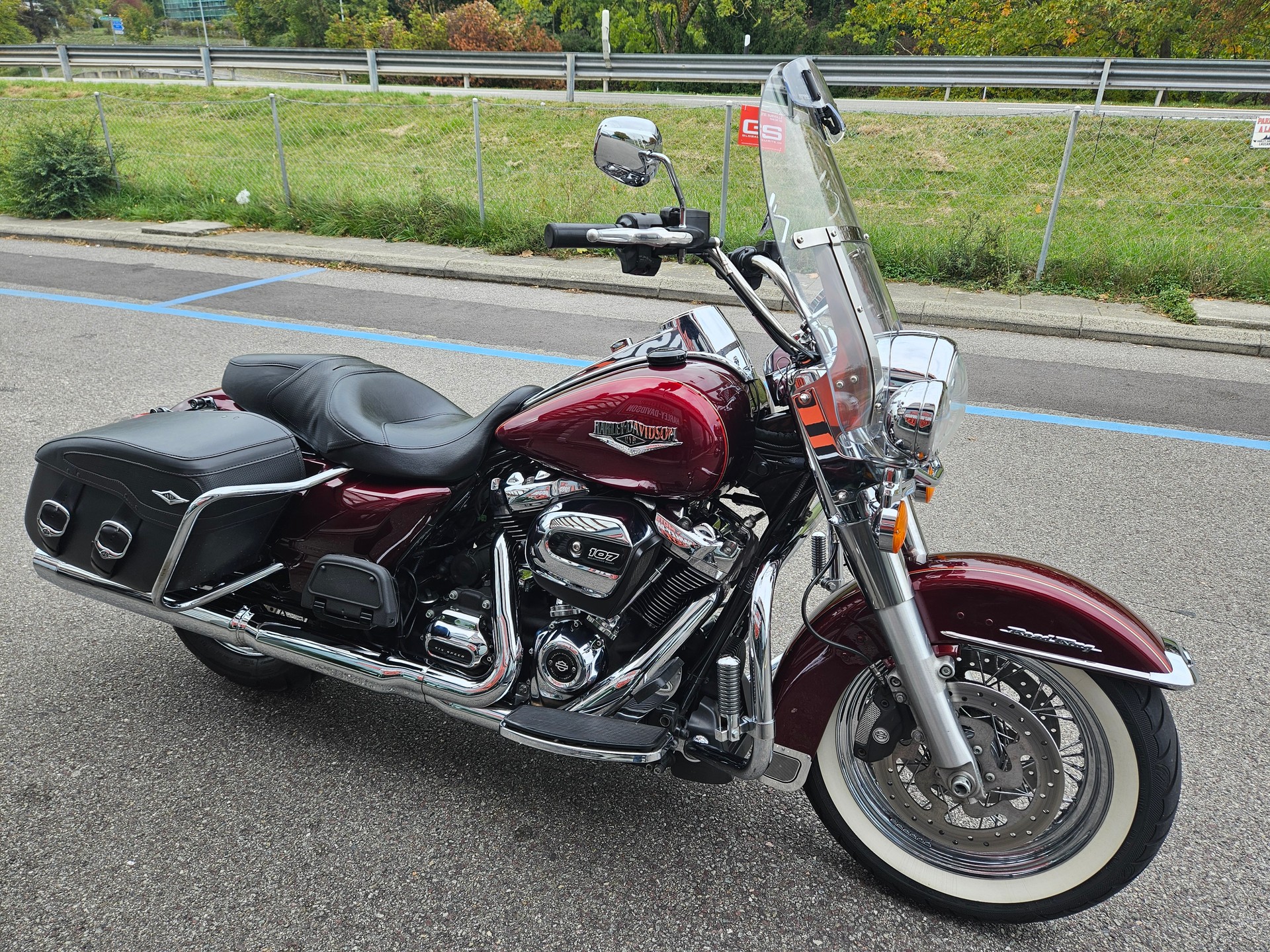 HARLEY-DAVIDSON FLHRC Road King Classic 107 ABS-image-1