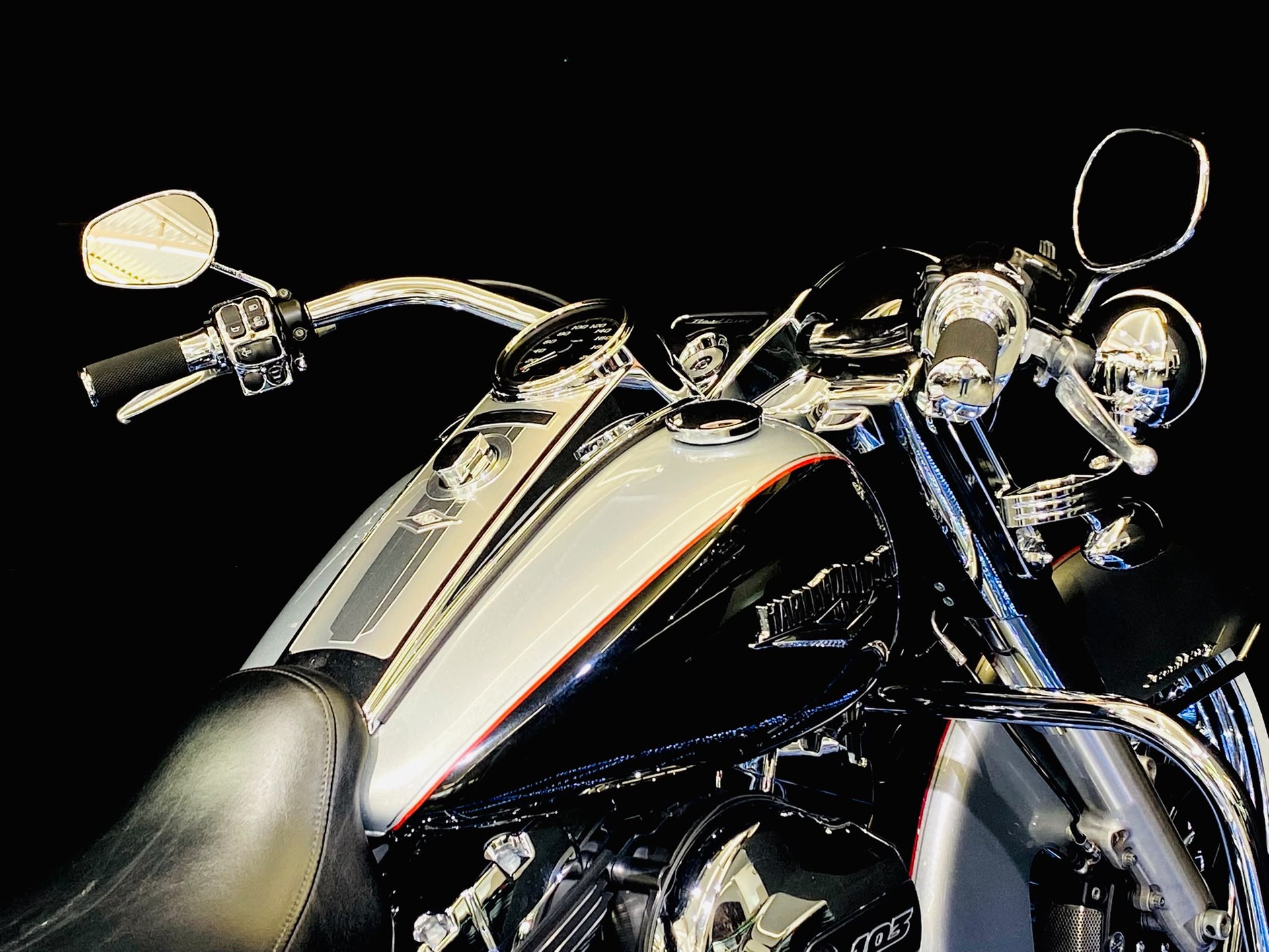 HARLEY-DAVIDSON FLHRC Road King Classic 103 ABS 35kW-image-6