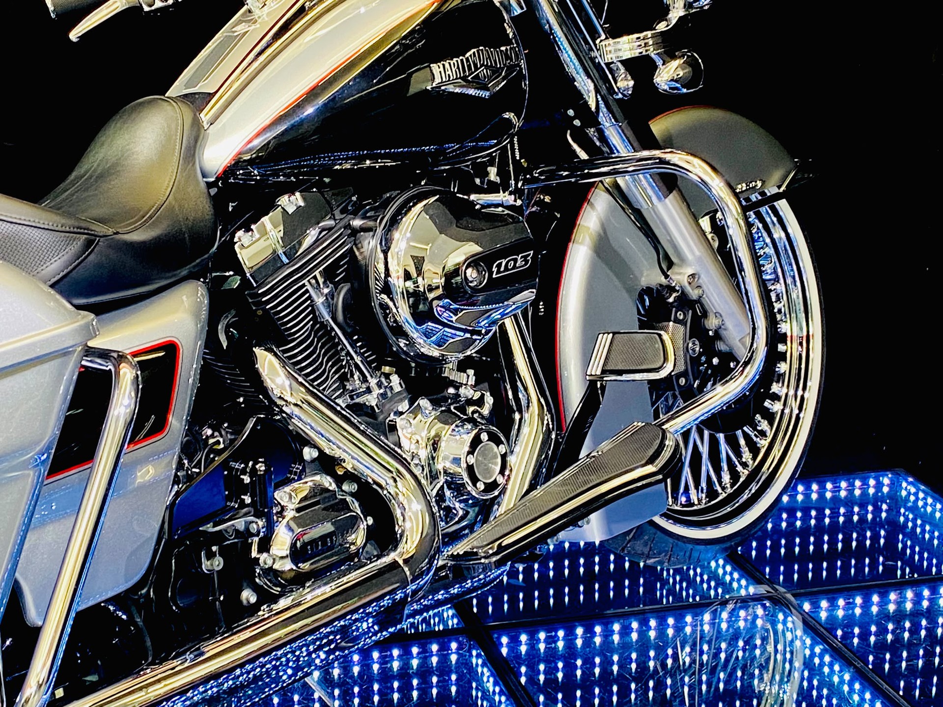 HARLEY-DAVIDSON FLHRC Road King Classic 103 ABS 35kW-image-7