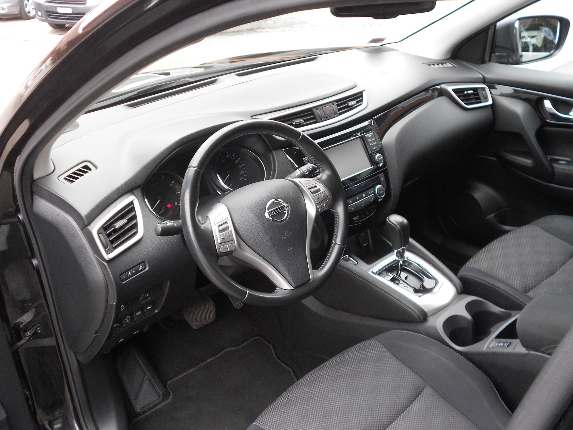 NISSAN Qashqai 1.2 DIG-T acenta Xtronic CVT-image-5