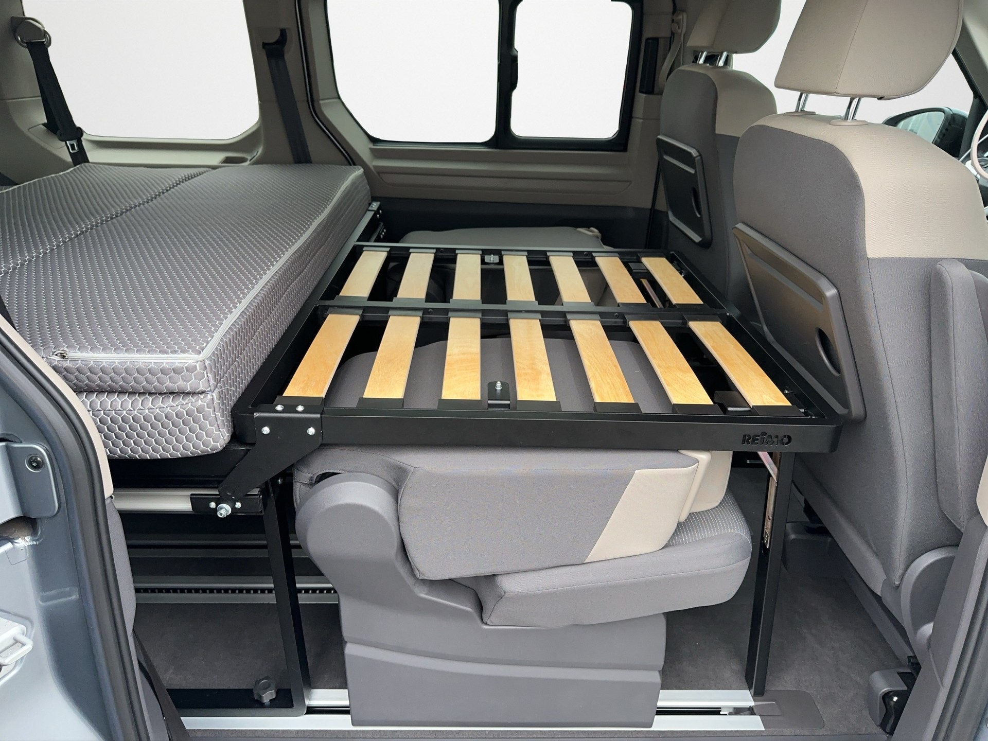 VW T7 Multivan 1.5 TSI Liberty DSG-image-20